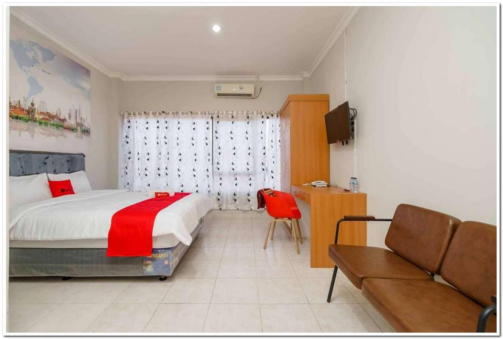 Deluxe Room - Photo 5