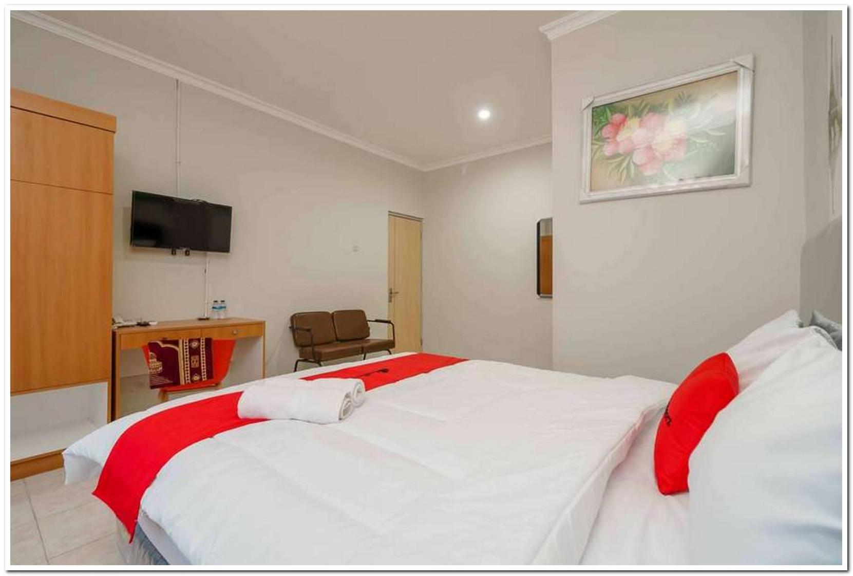 Deluxe Room - Photo 3
