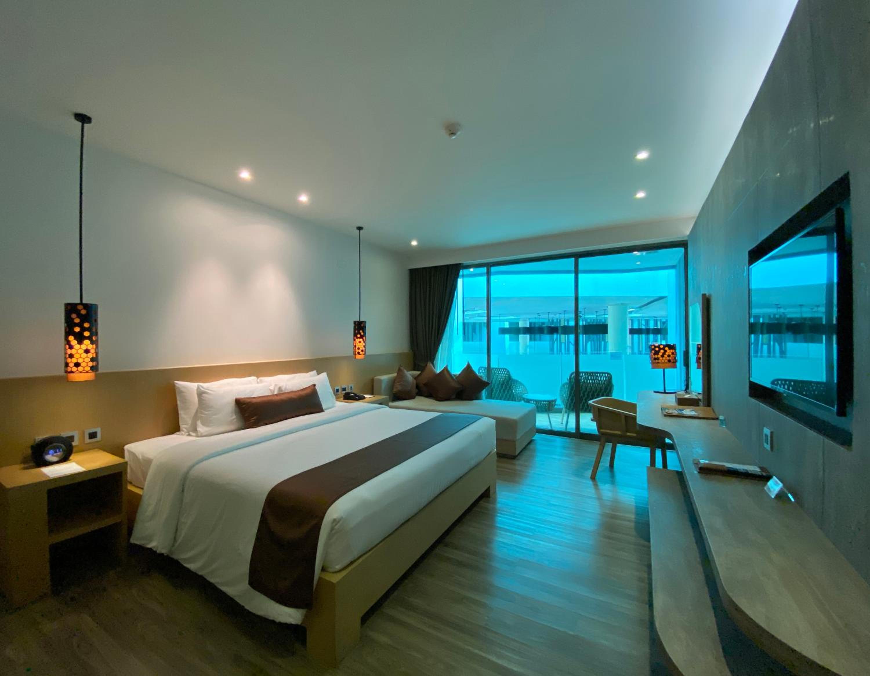 Deluxe Double or Twin Room photo 3