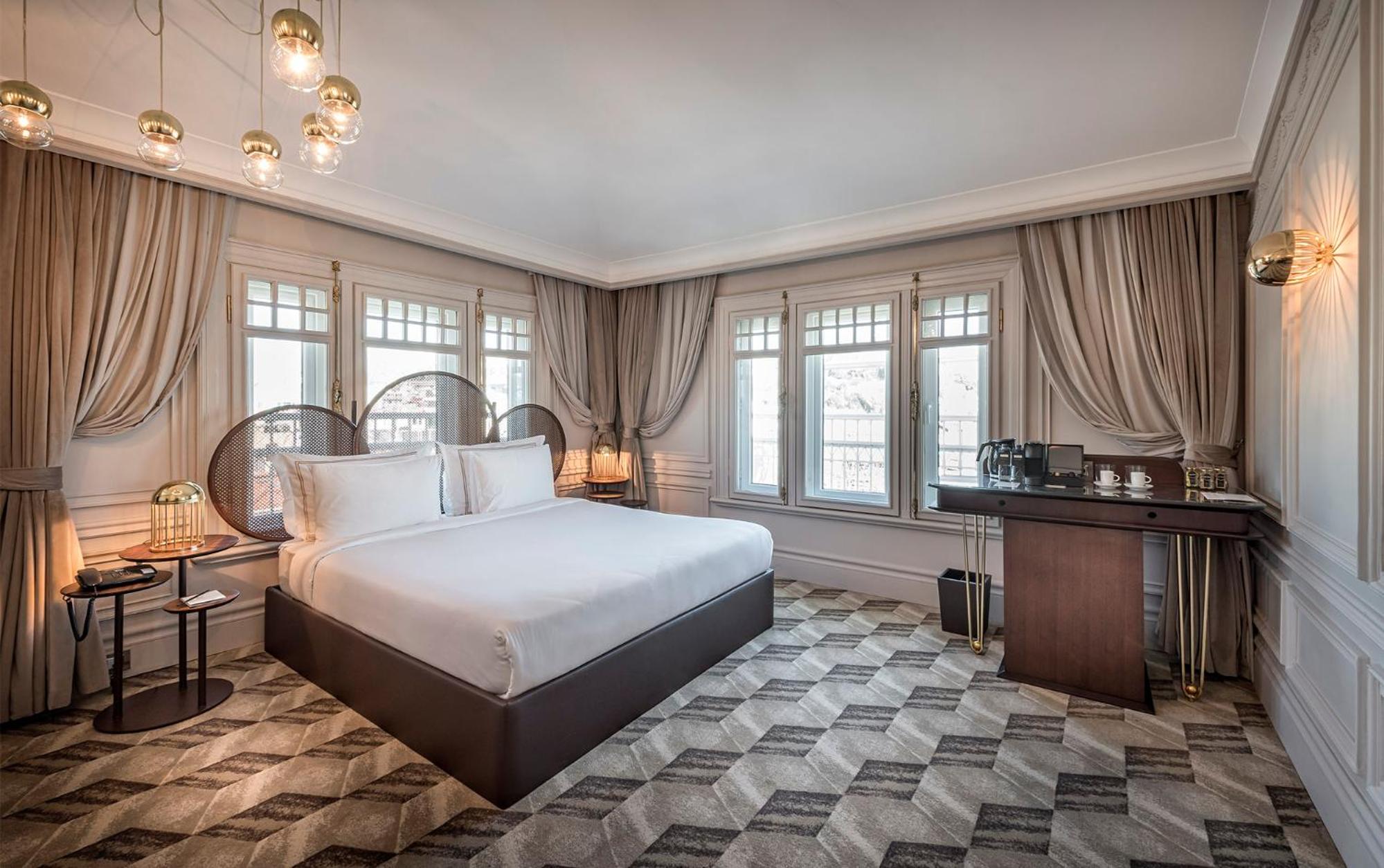 Landmark Penthouse Suite