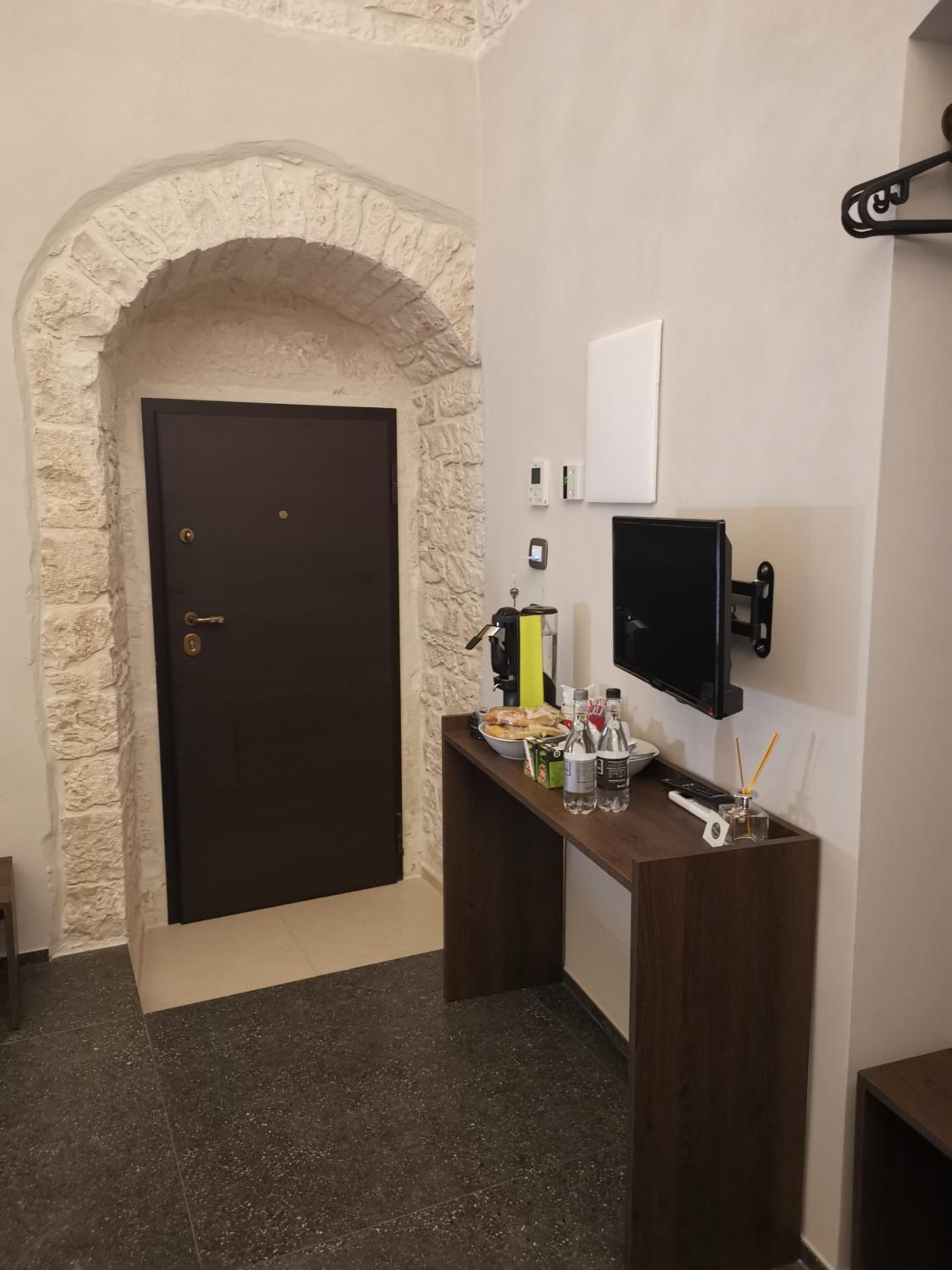 Deluxe Double Room with Bath photo 1