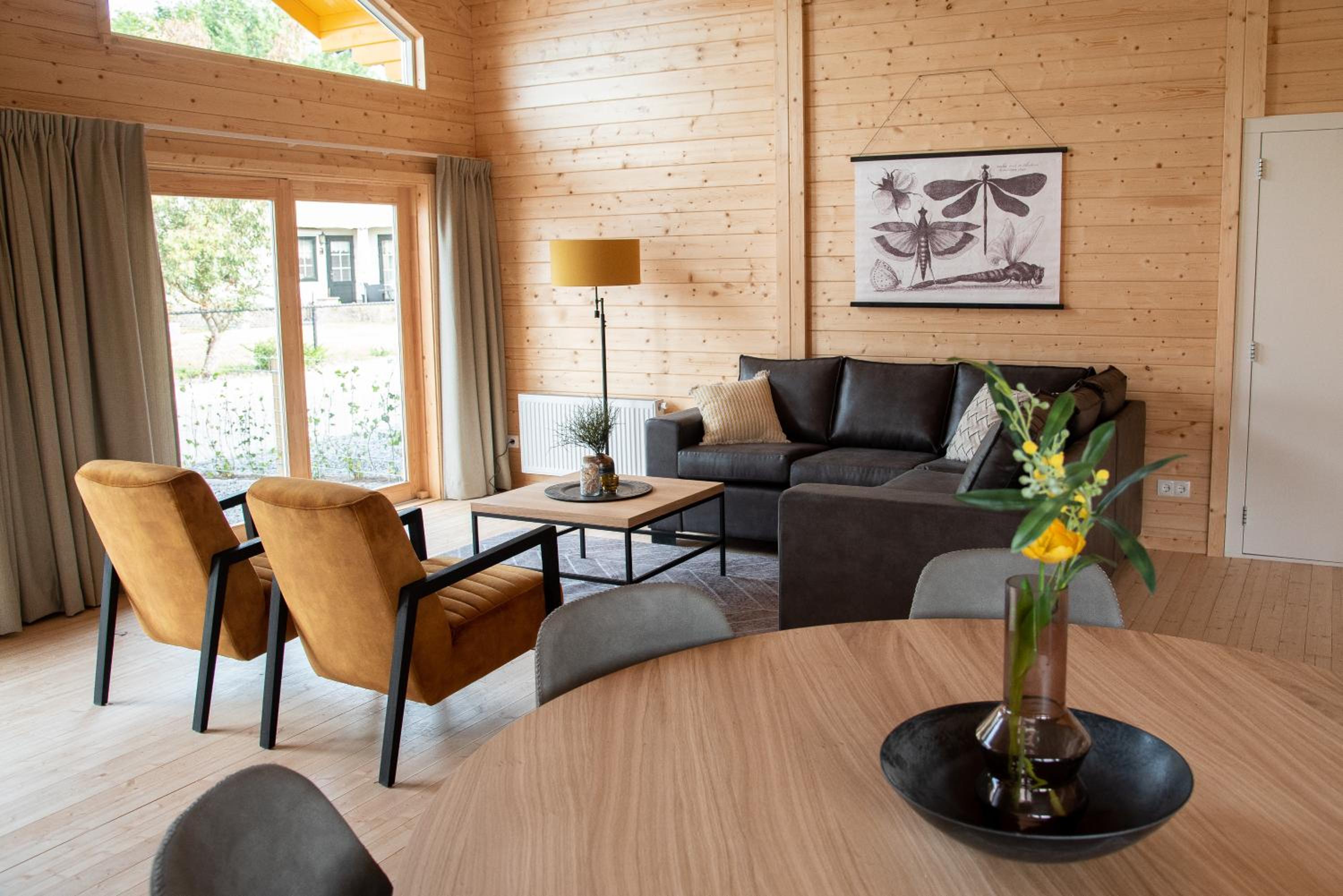 Three-Bedroom Chalet photo 2