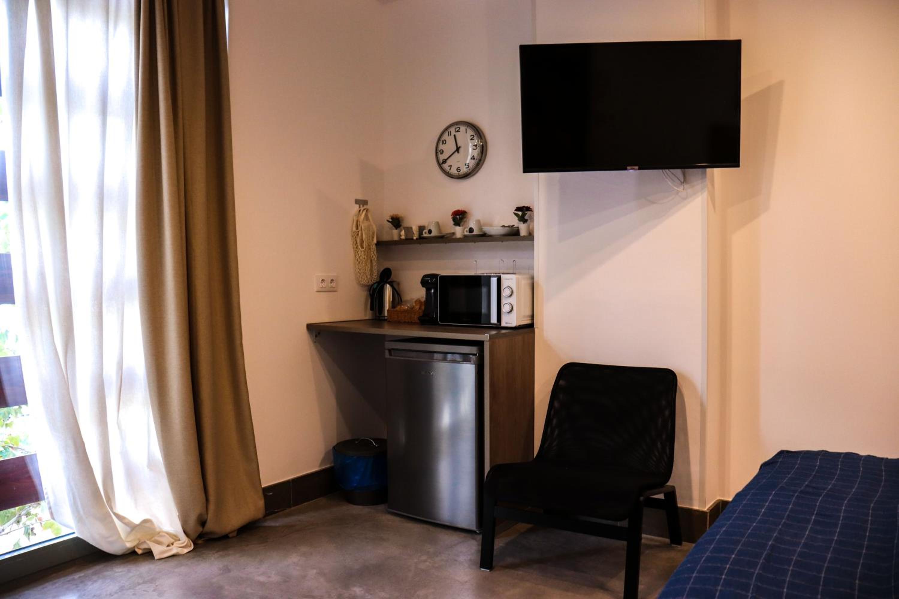 Double Room - Photo 3