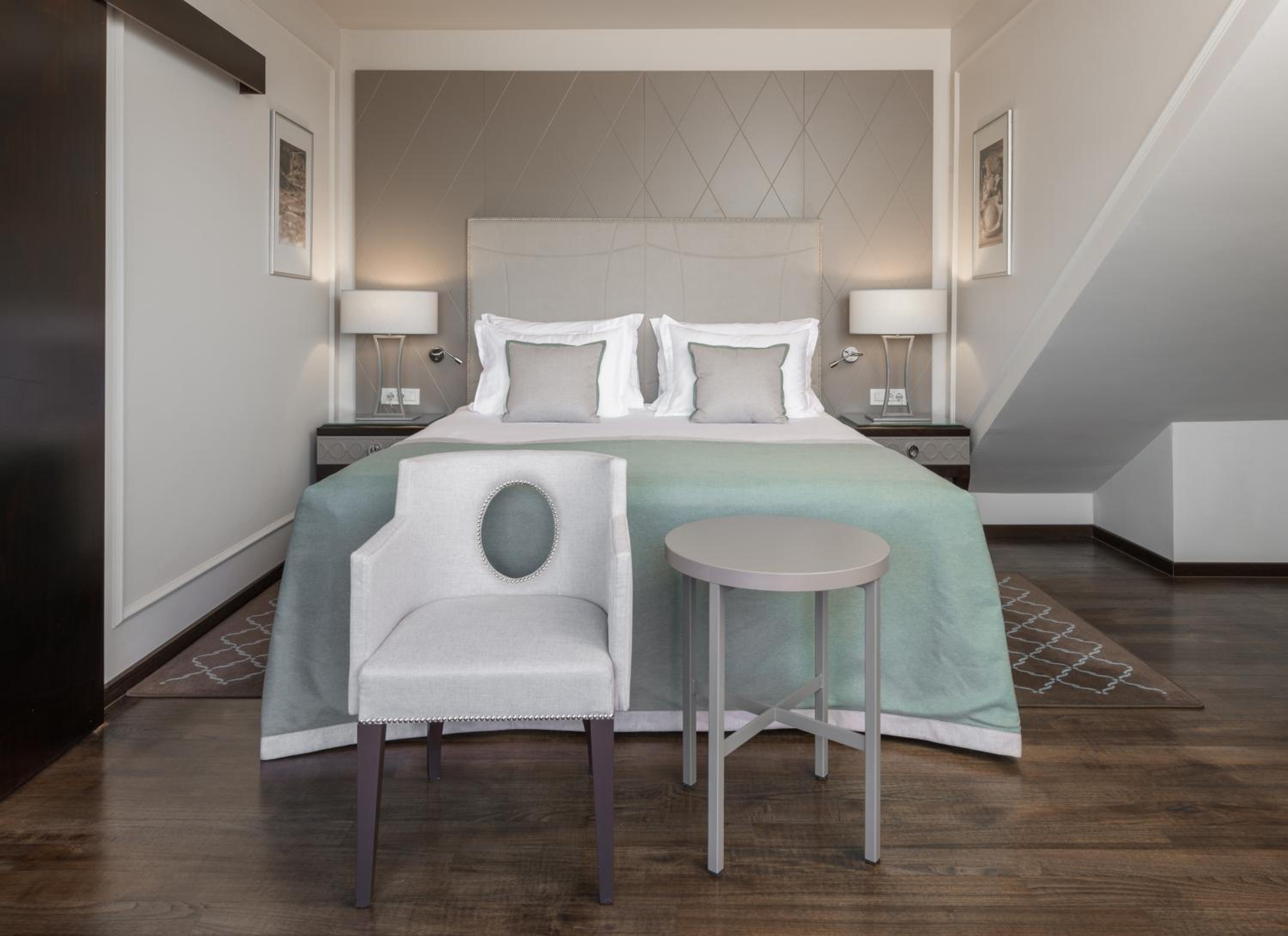 Luxury Suite with Balcony photo 2