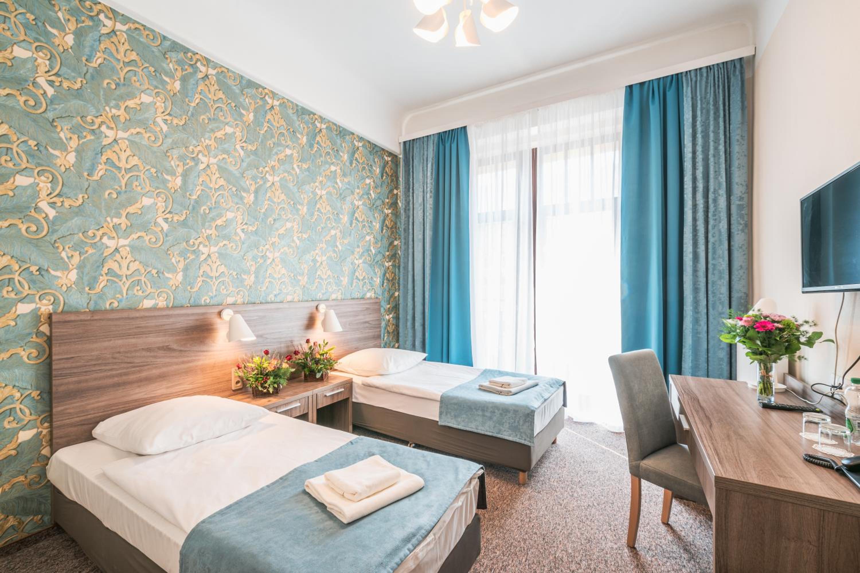 Superior Twin Room - Photo 1