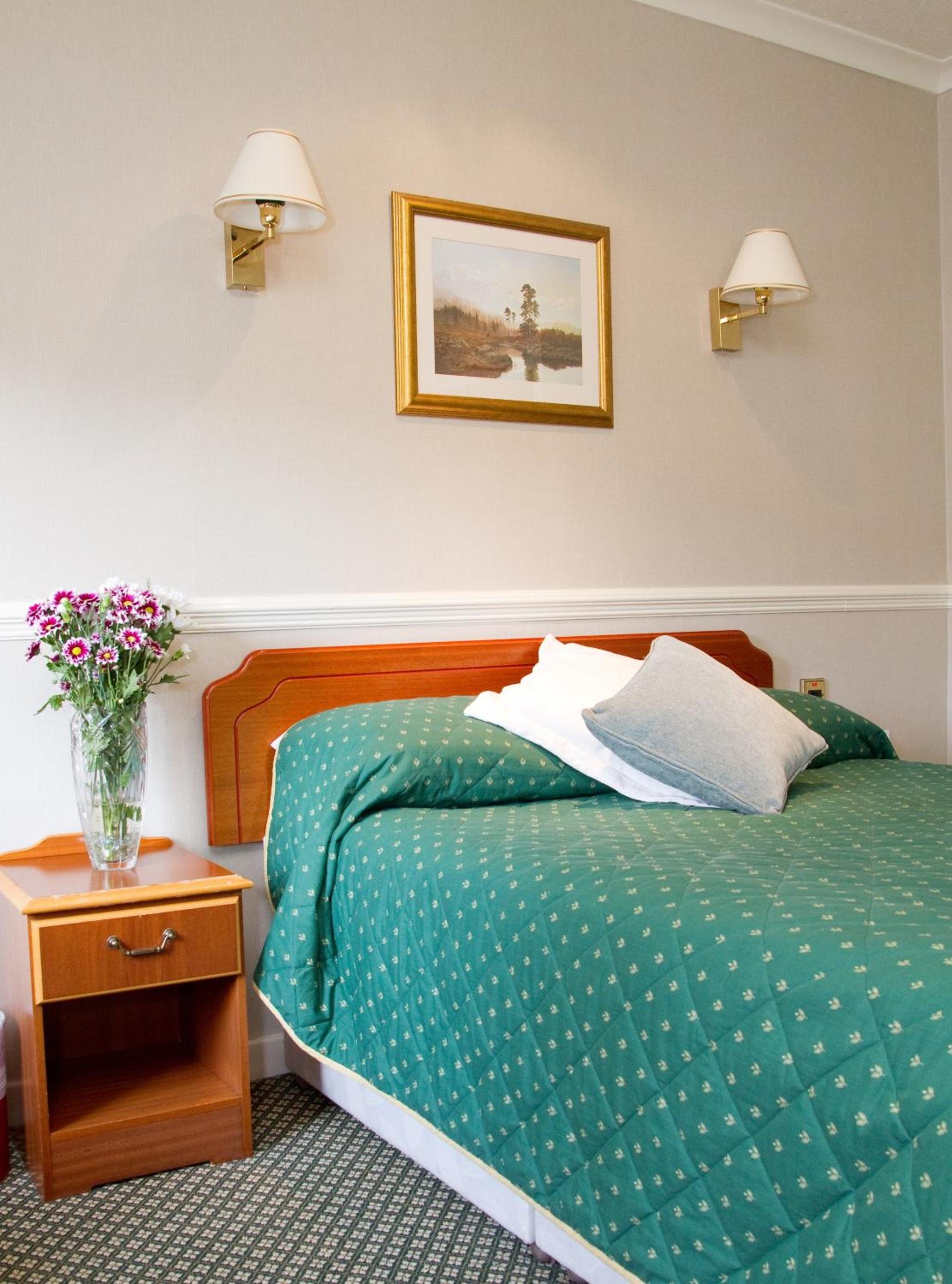 Classic Double Room - Photo 11