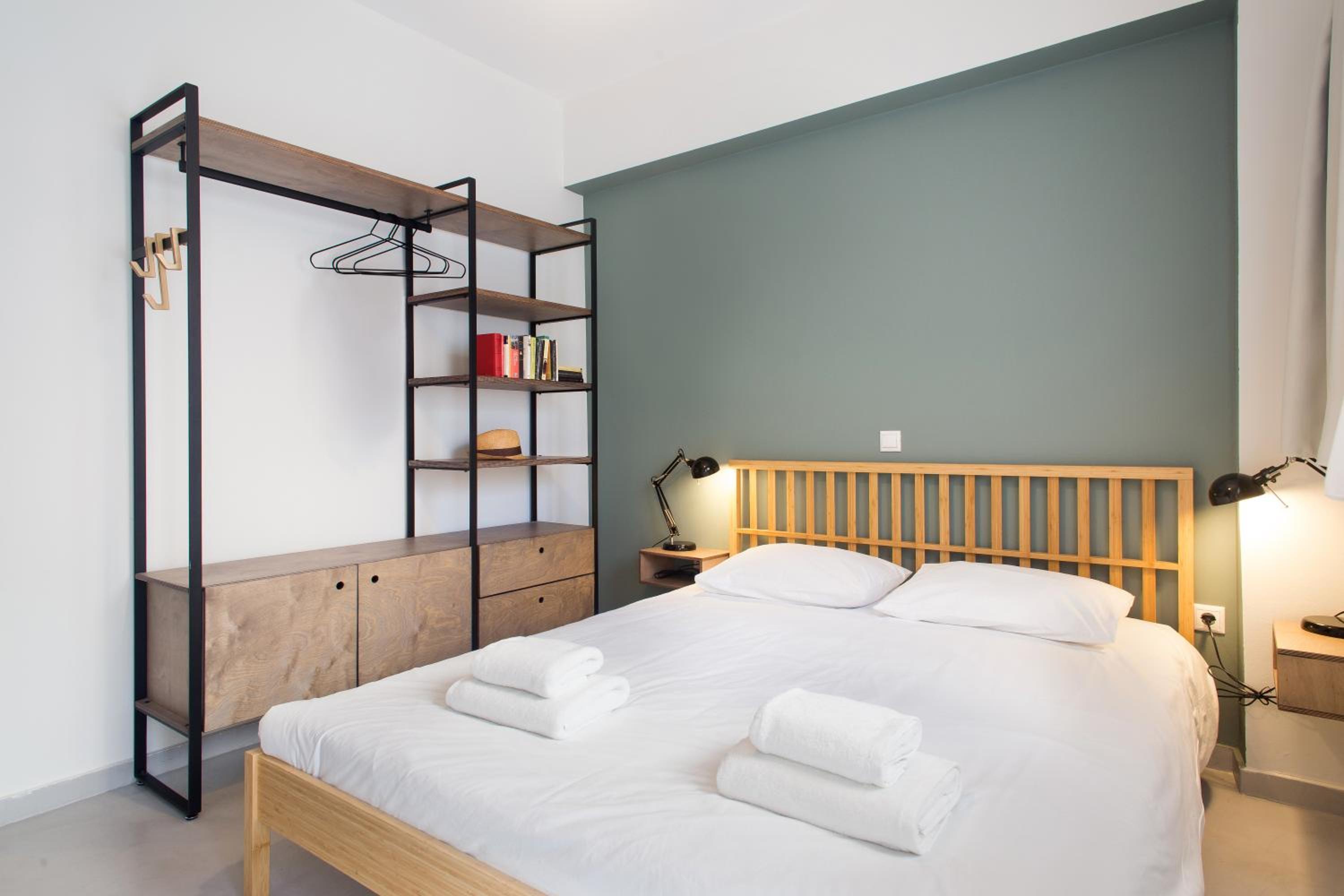 One-Bedroom Apartment with Garden G.1 photo 1