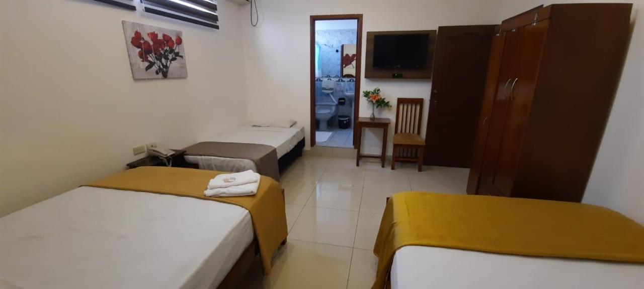 Bed in 6-Bed Dormitory Room photo 2