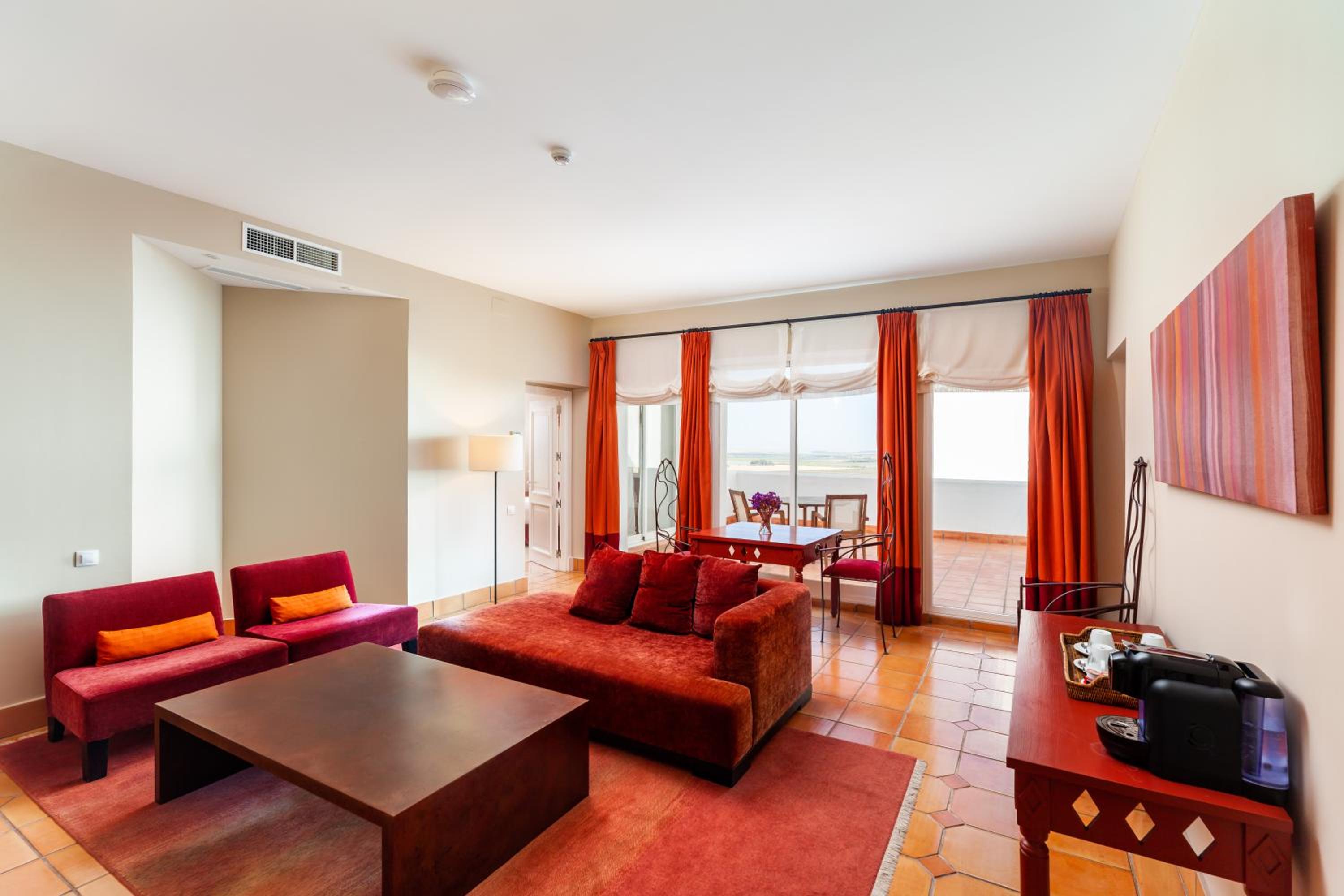 Two-Bedroom Suite (2 Adults + 2 Children)  - Photo 10