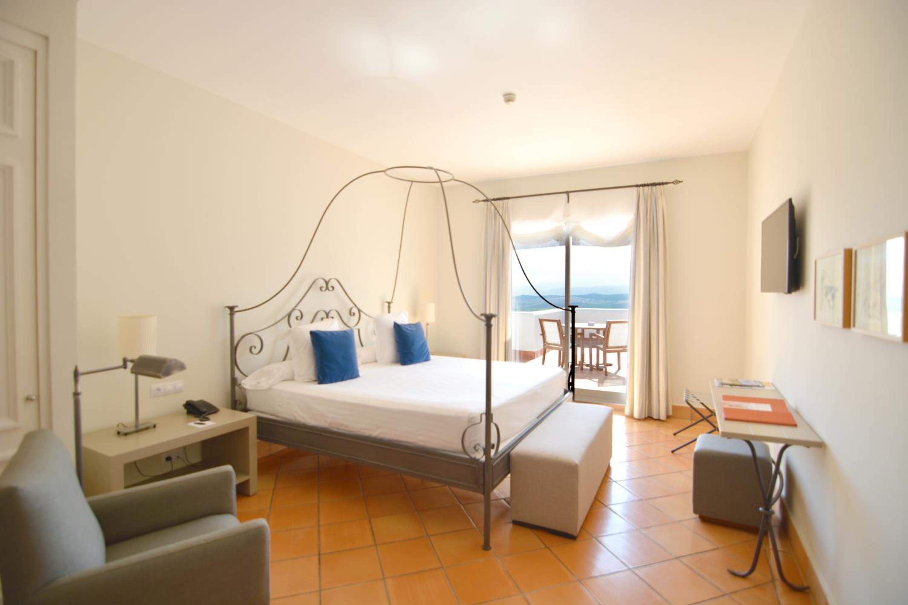 Deluxe Double Room - Photo 3