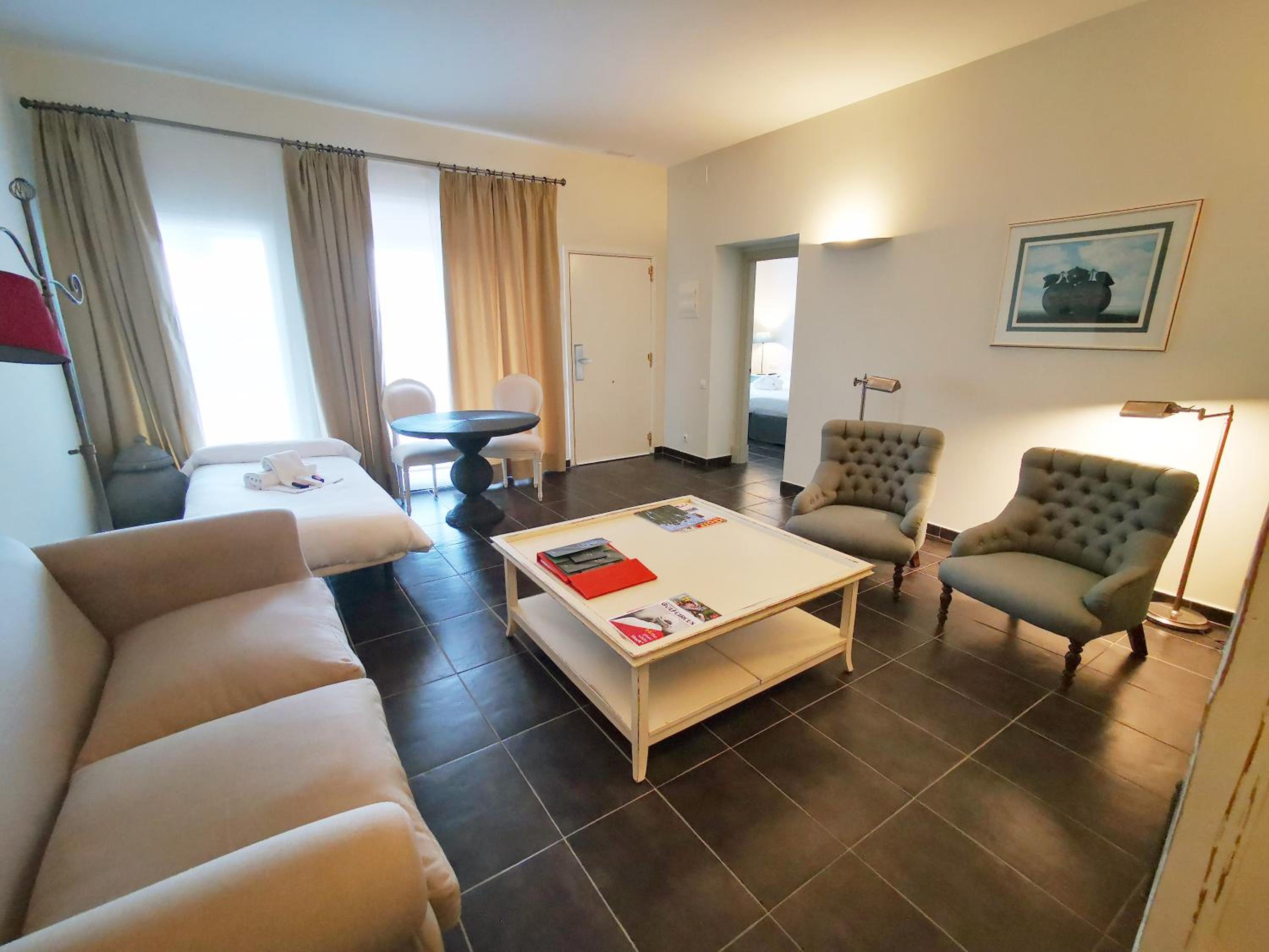  Two-Bedroom Suite (2-5 Adults)  - Photo 1
