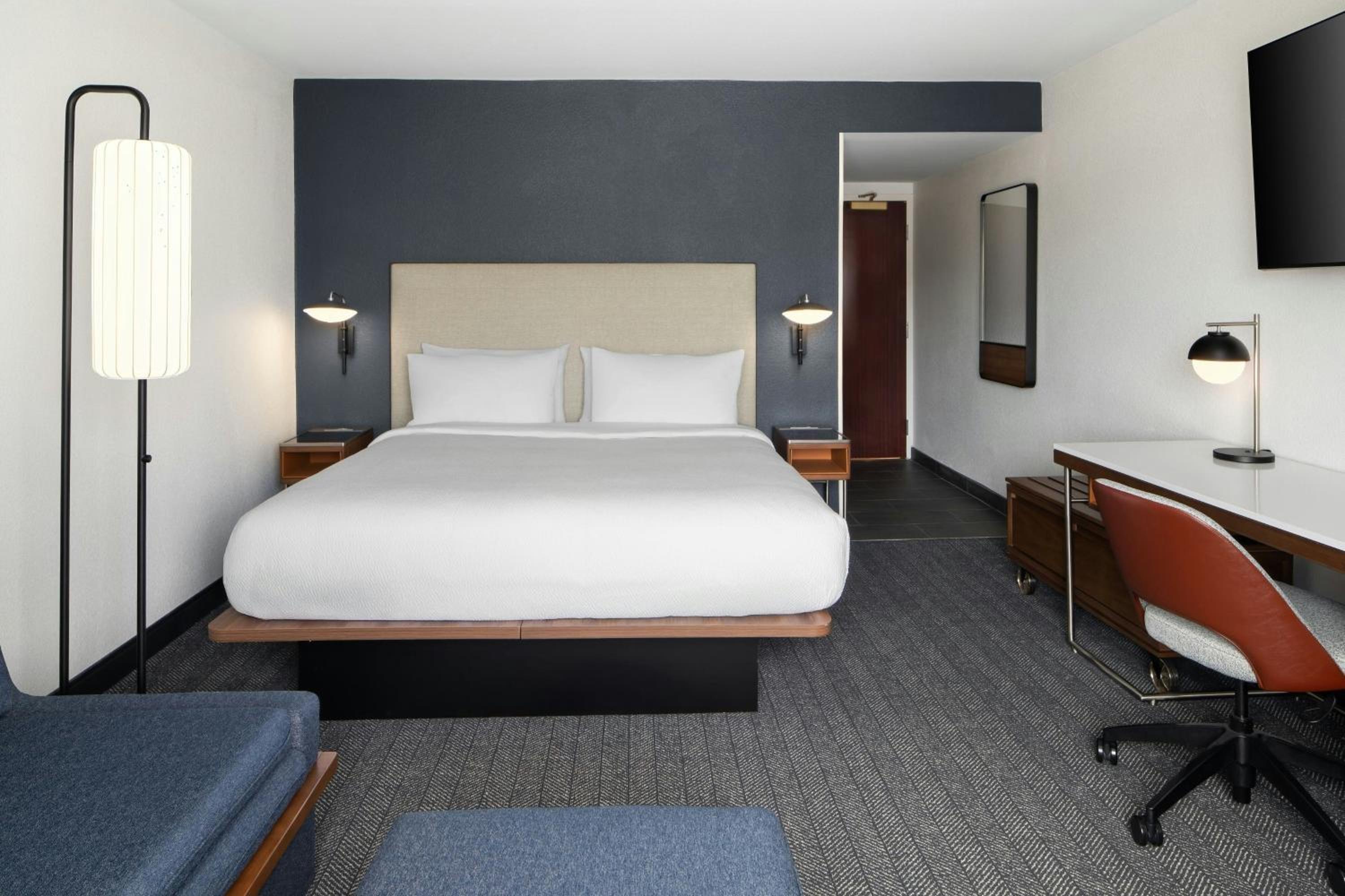 King Room with Sofa Bed