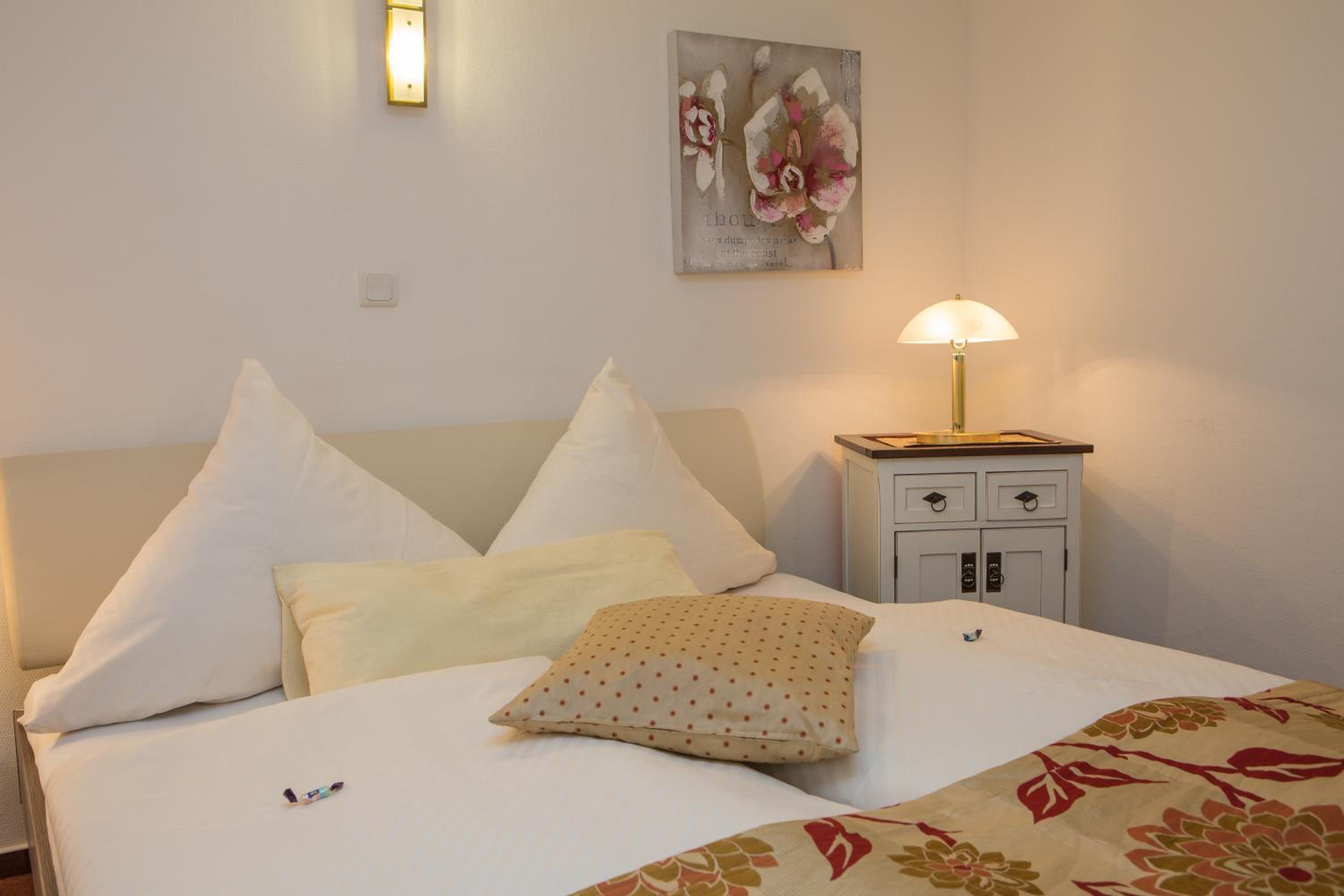 Small Double Room - Photo 1