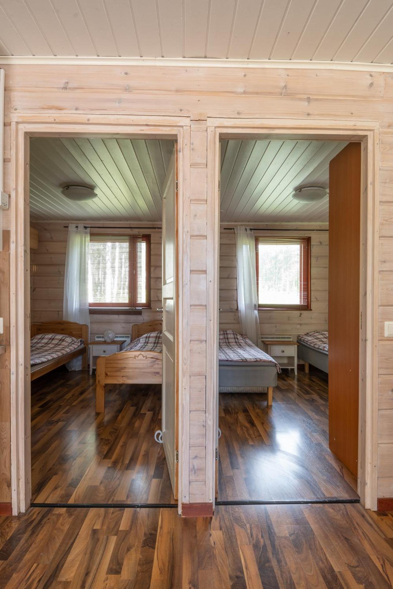 Two-Bedroom Cottage with Sauna - Photo 7