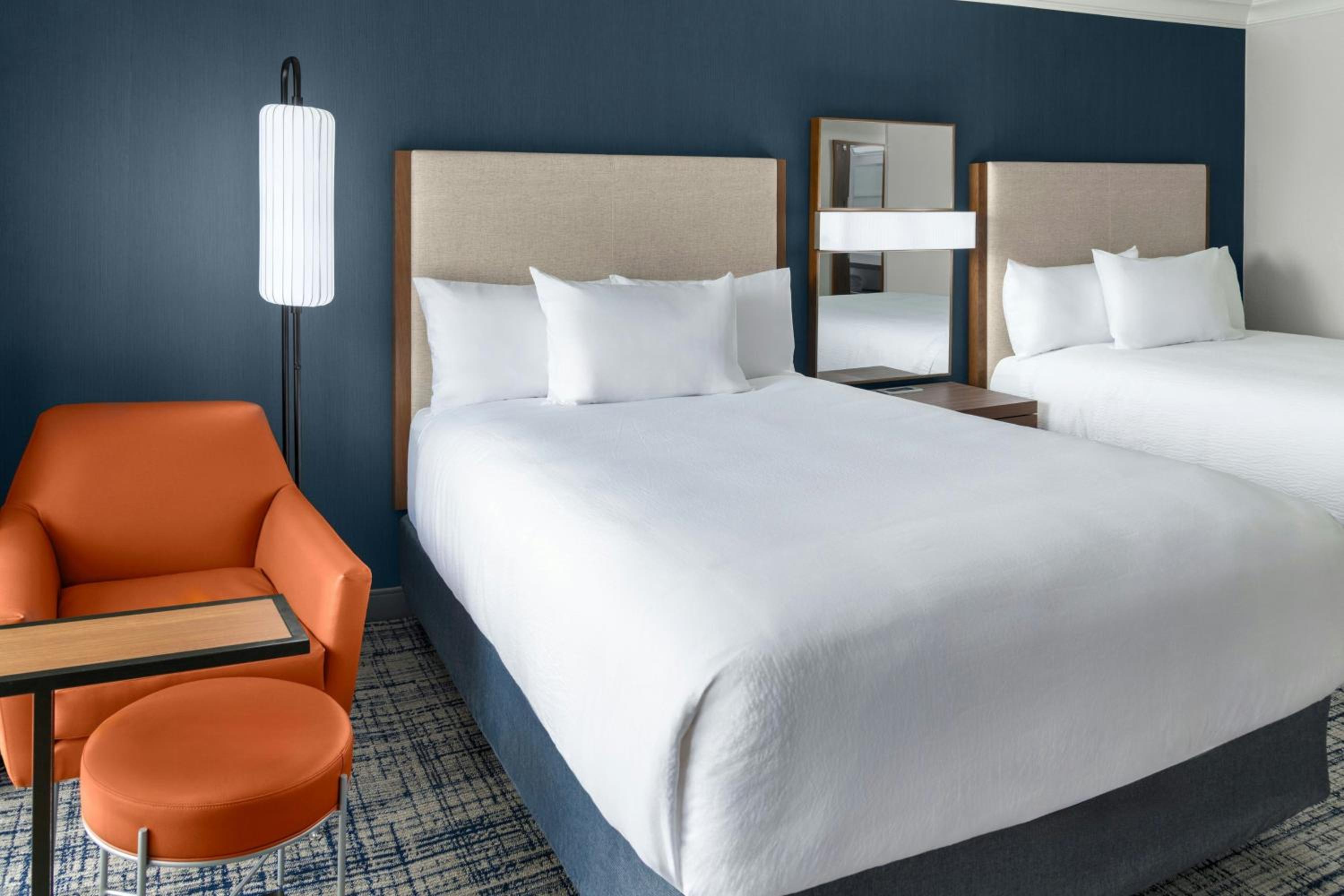 Queen Room with Two Queen Beds and Bathtub - Mobility Access/Hearing Accessible