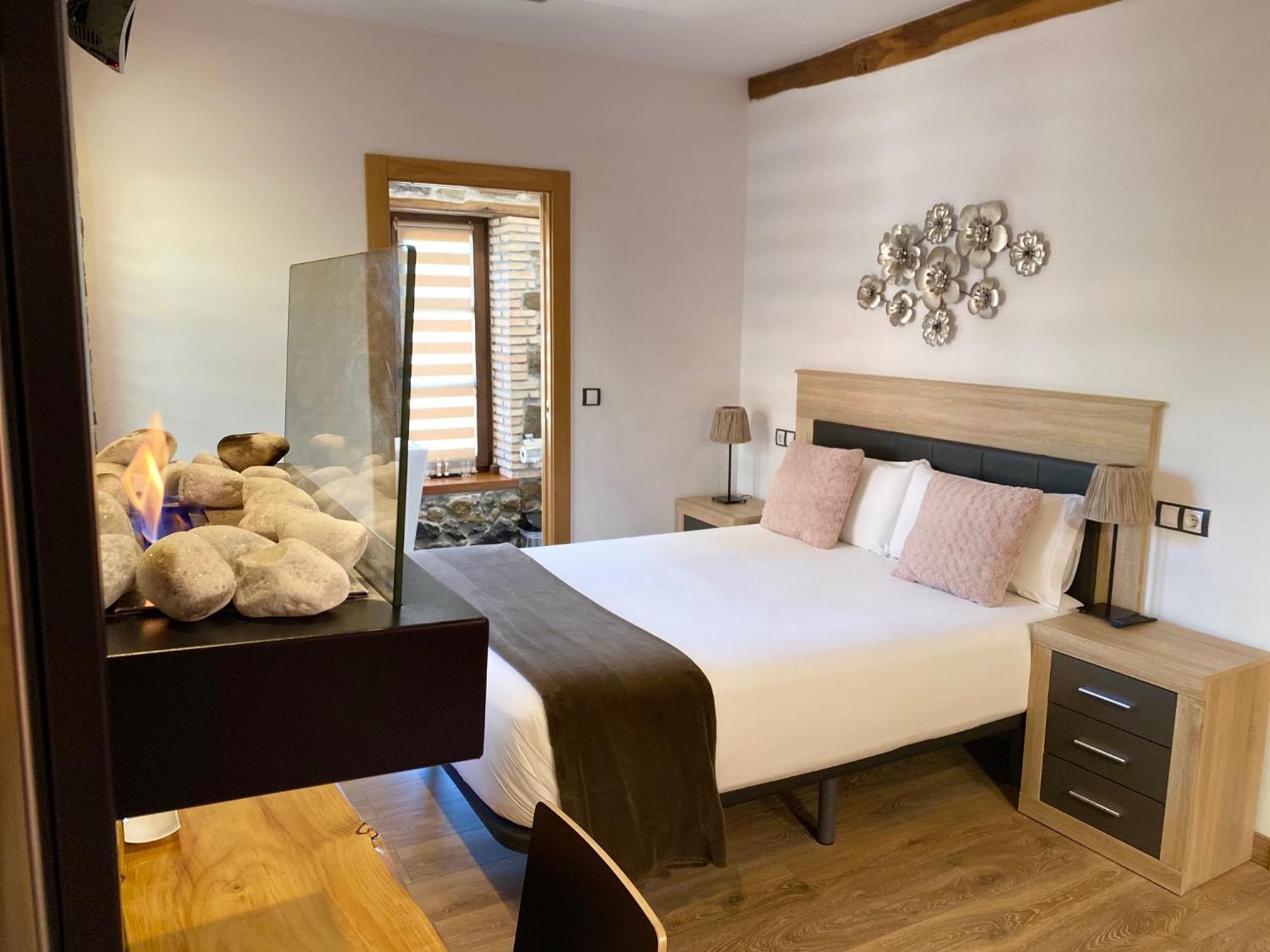Superior Double Room - Photo 4