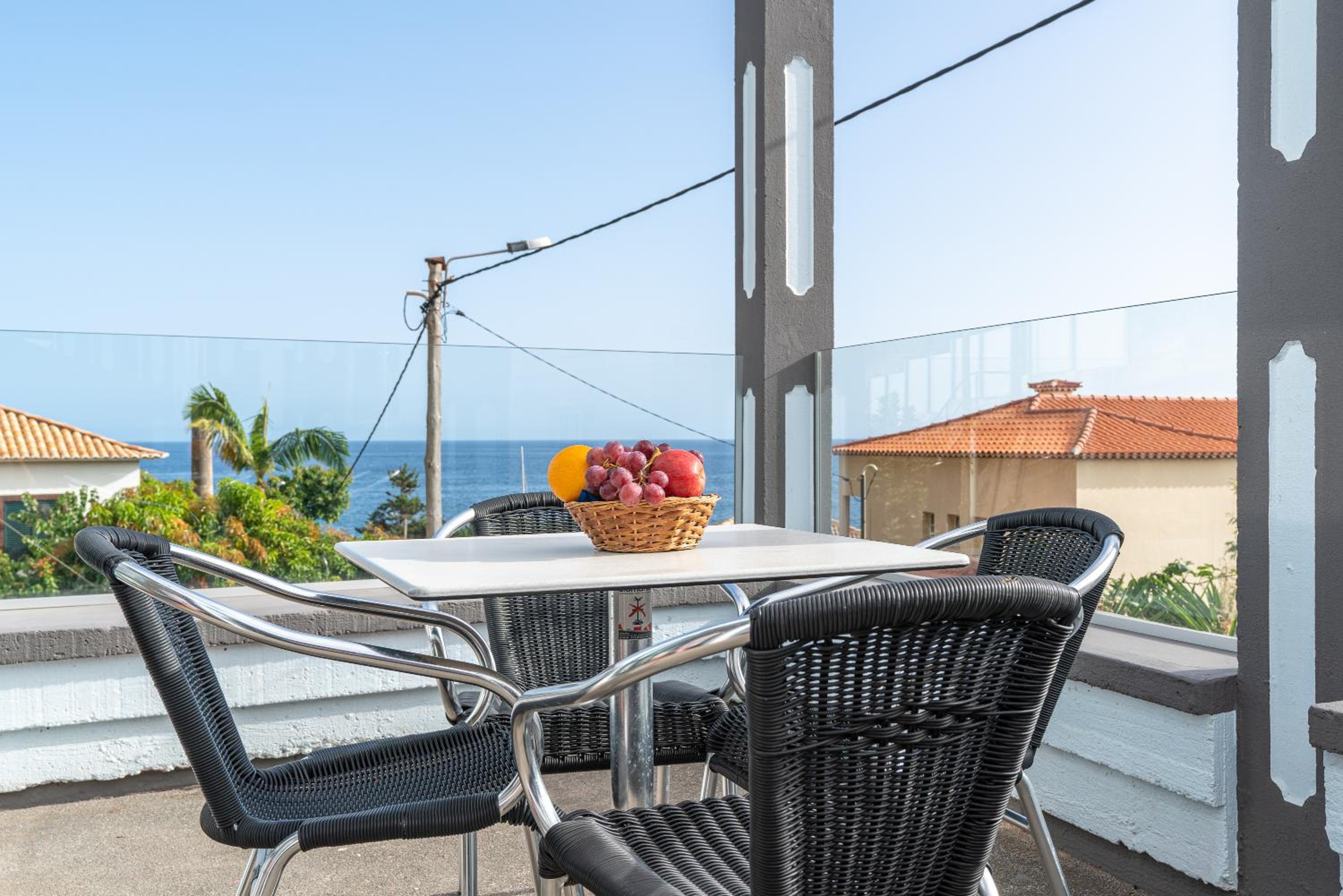 Double or Twin Room with Side Sea View photo 2