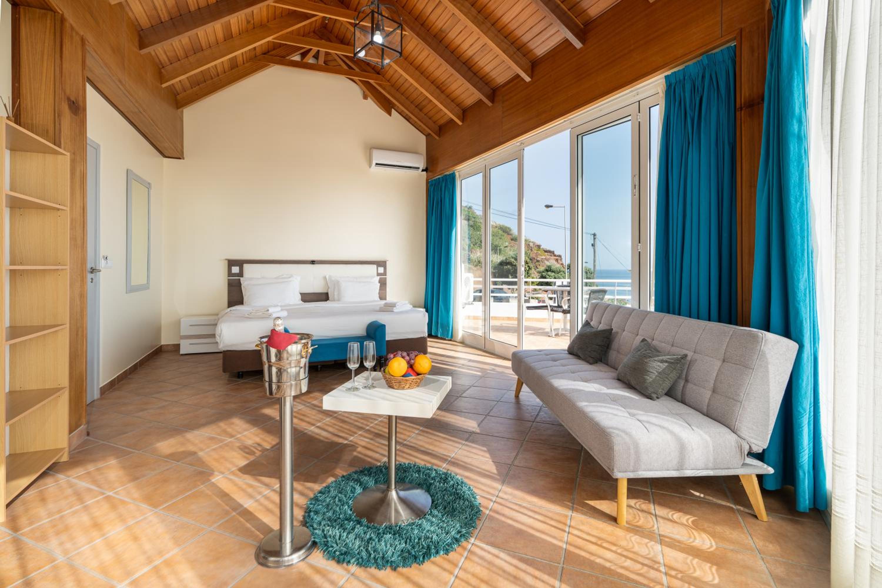 Suite with Sea View photo 1