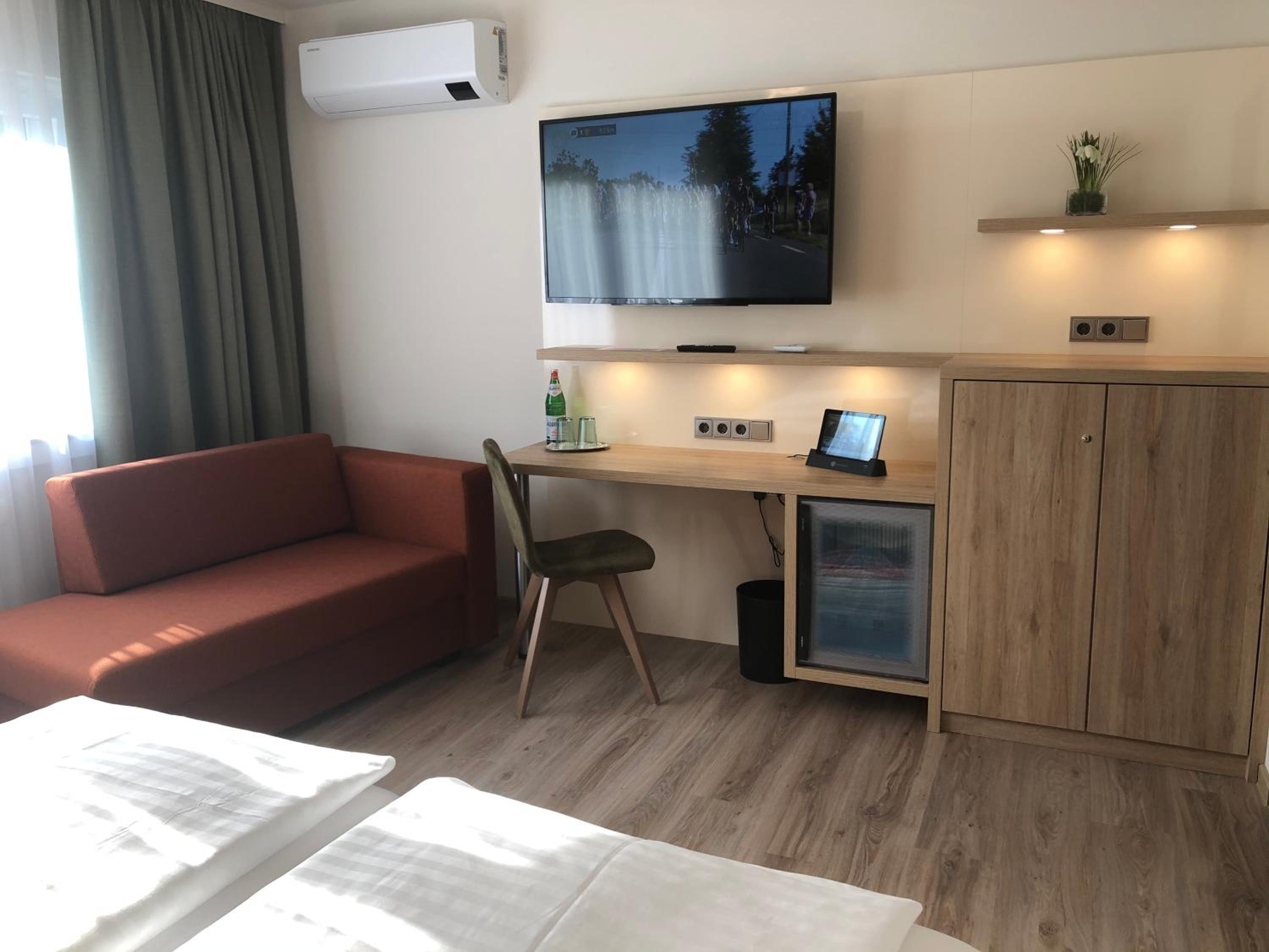 Double Room - Photo 6