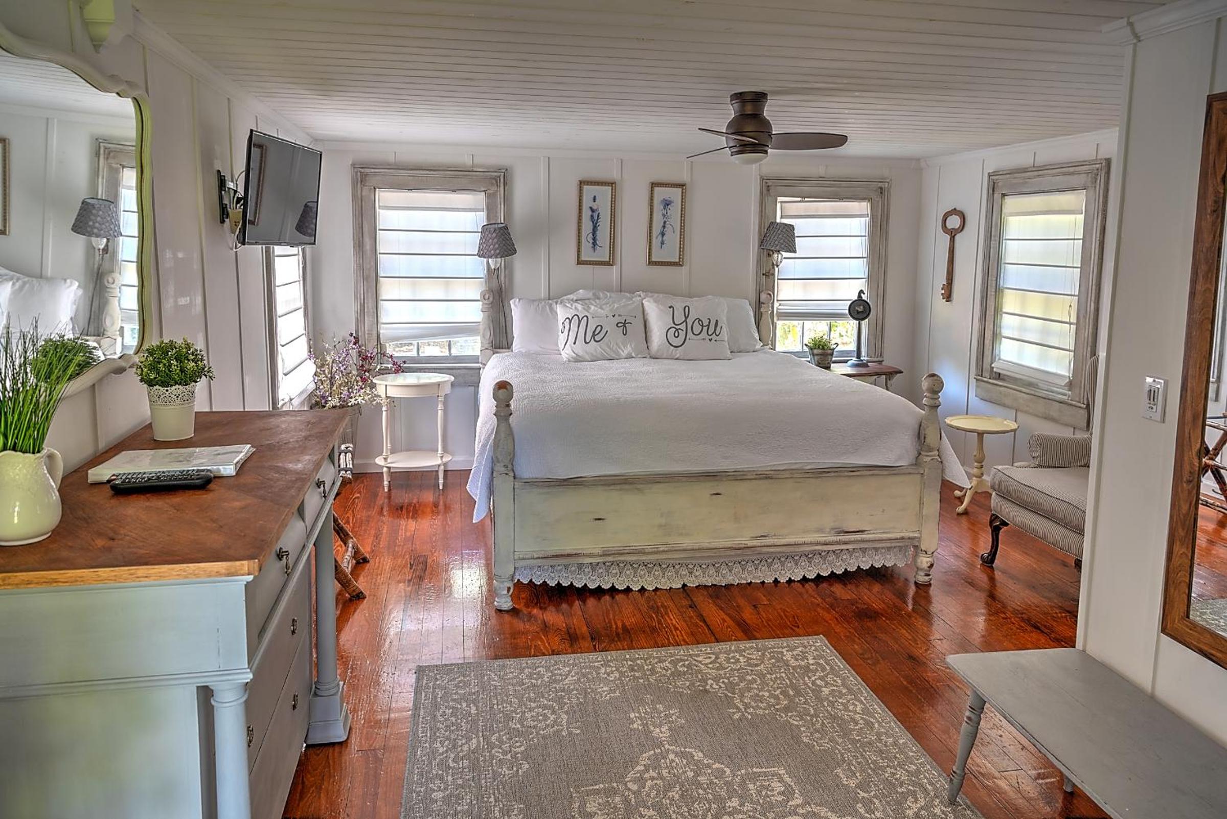 King Room with Balcony