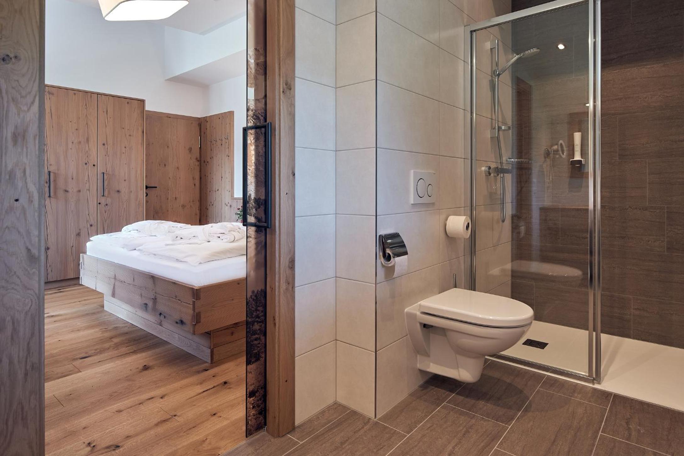 Standard Double Room - Photo 2