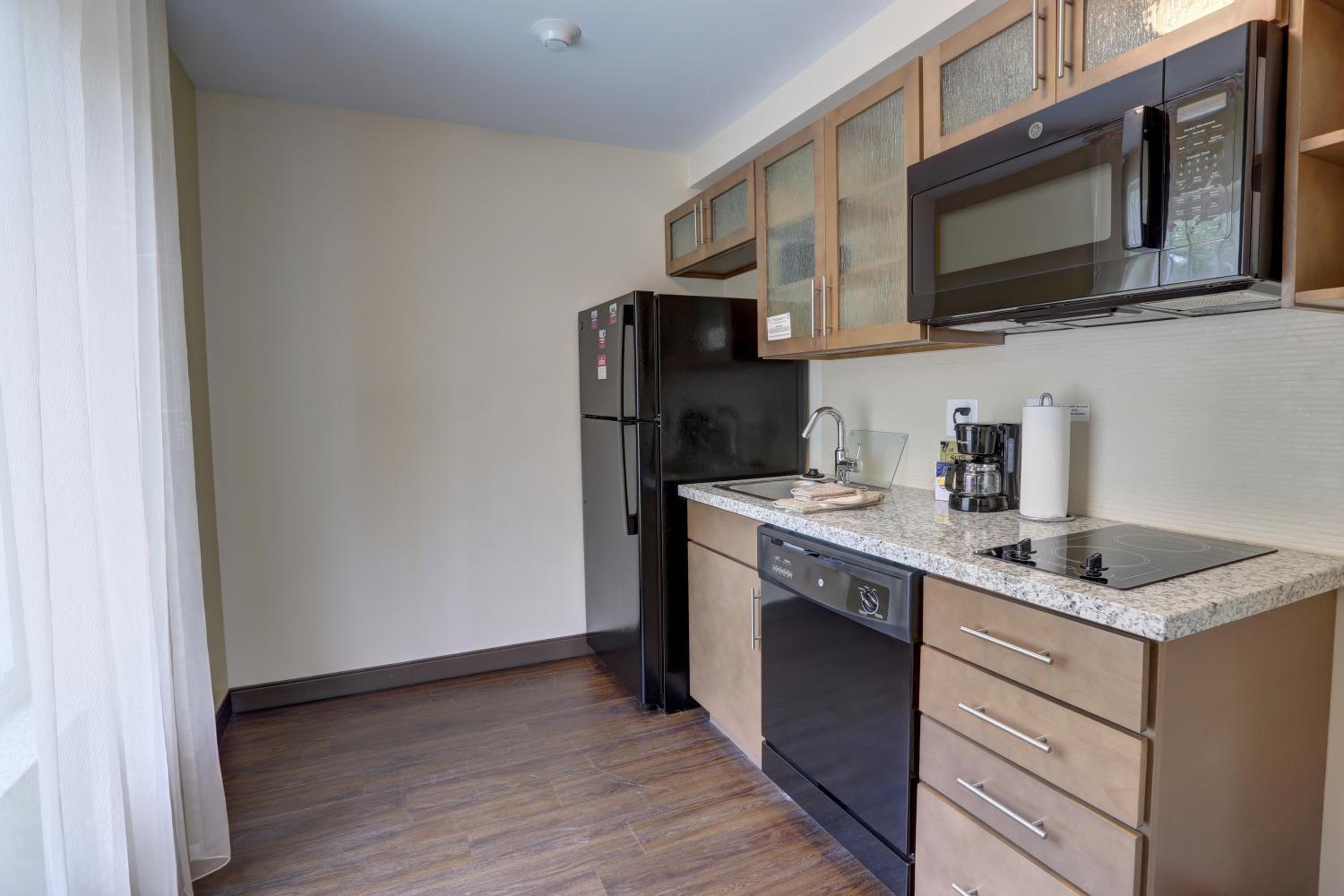 King Studio Suite - Photo 4
