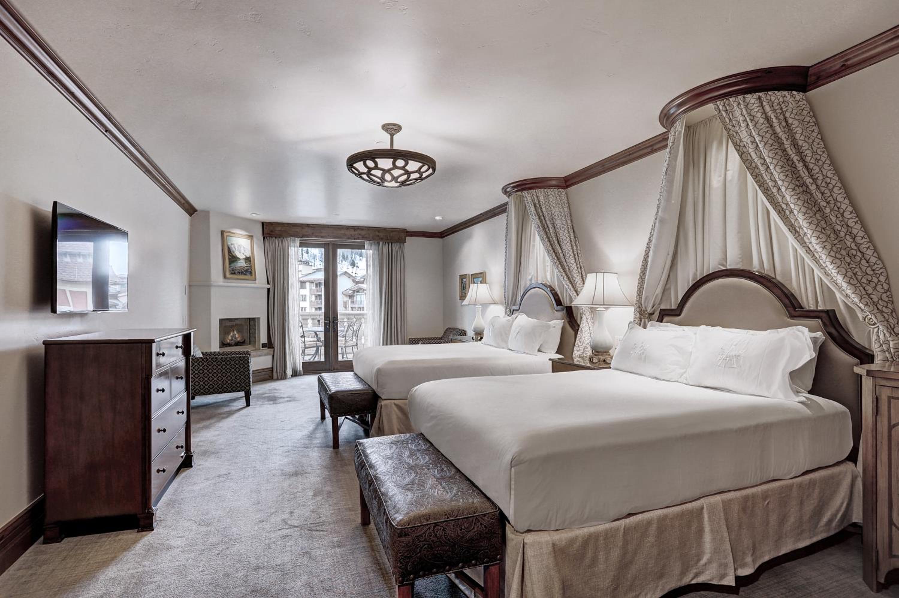 Deluxe Queen Room with Two Queen Beds - Photo 1