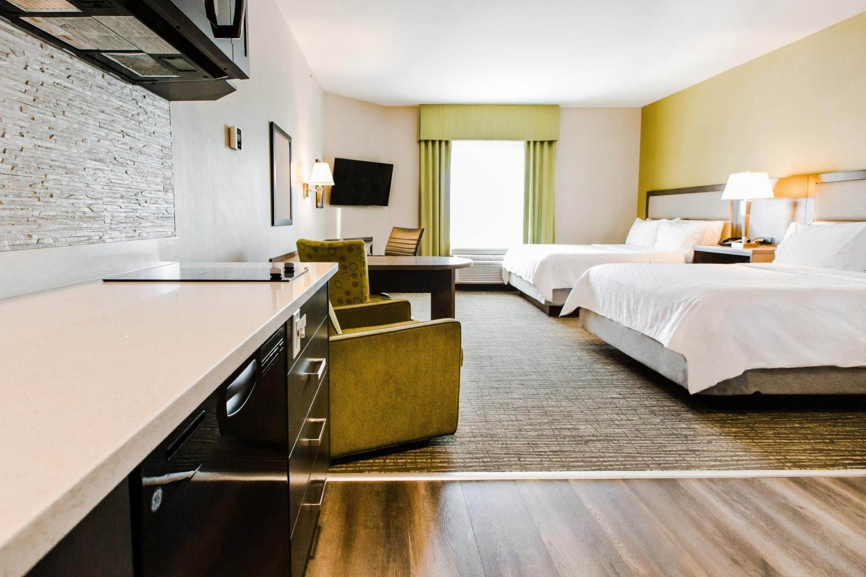 Studio Suite with Two Queen Beds