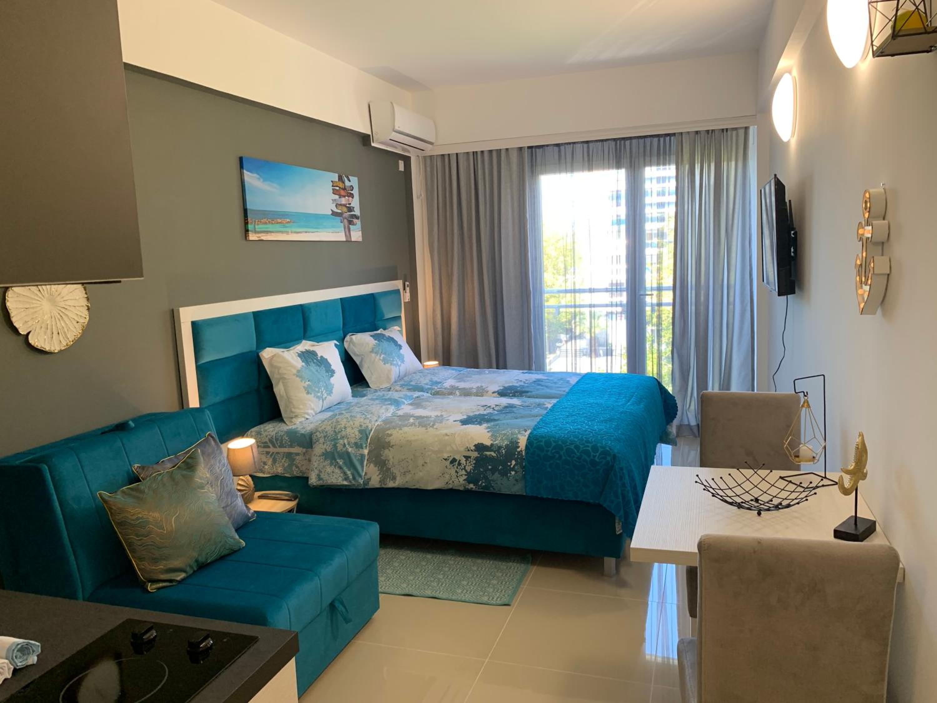 Studio with Sofa Bed