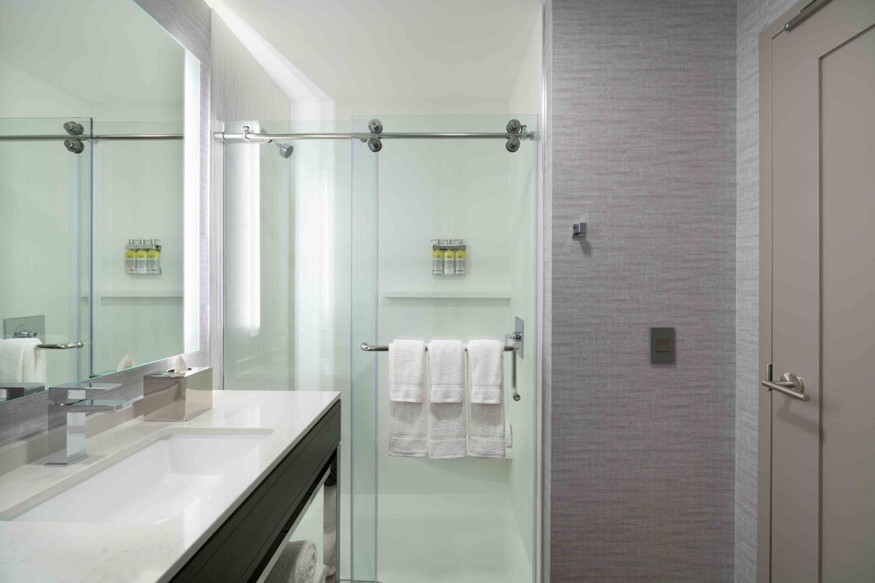 Studio Suite - Photo 5
