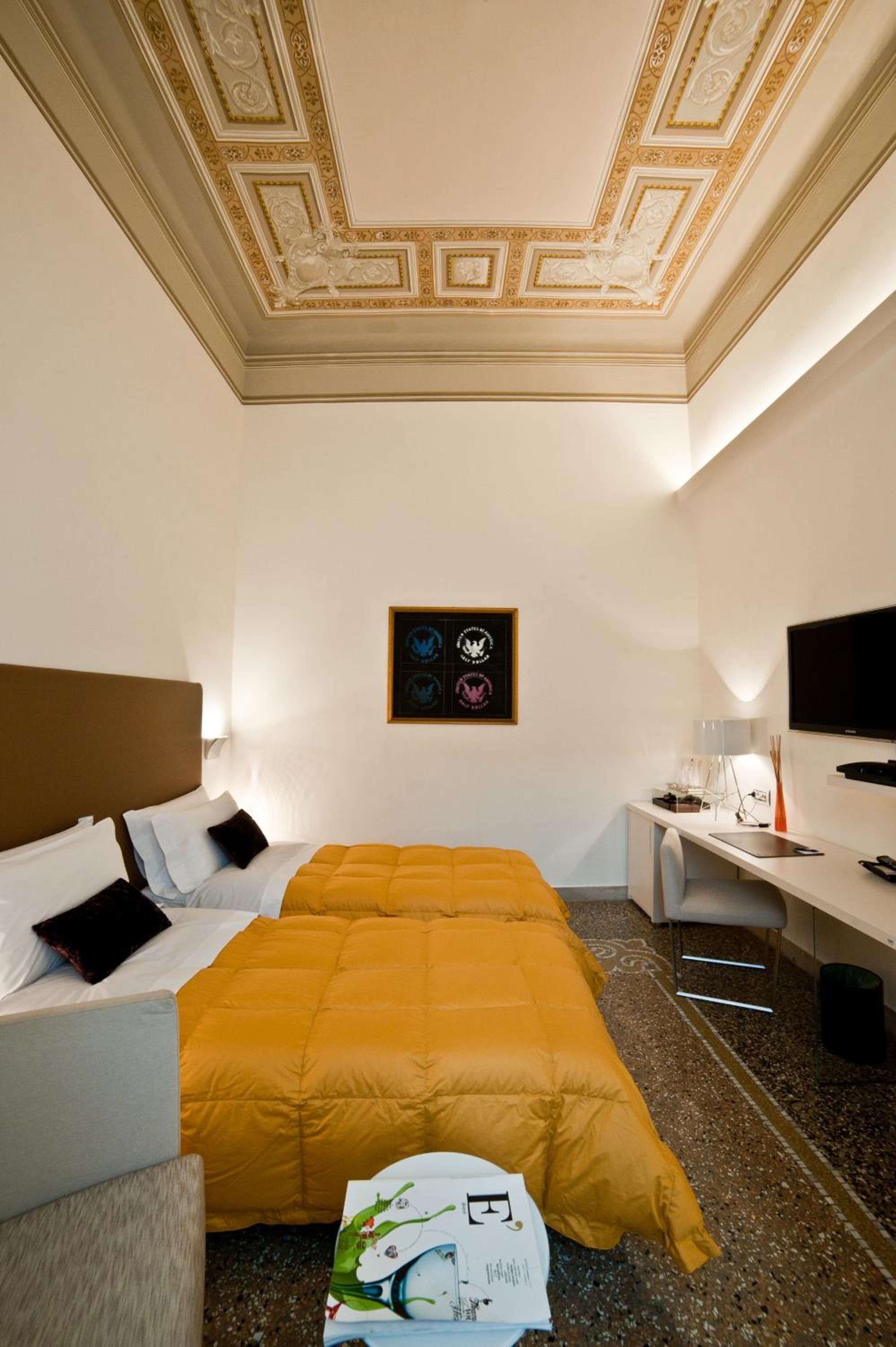 Triple Room - Photo 36