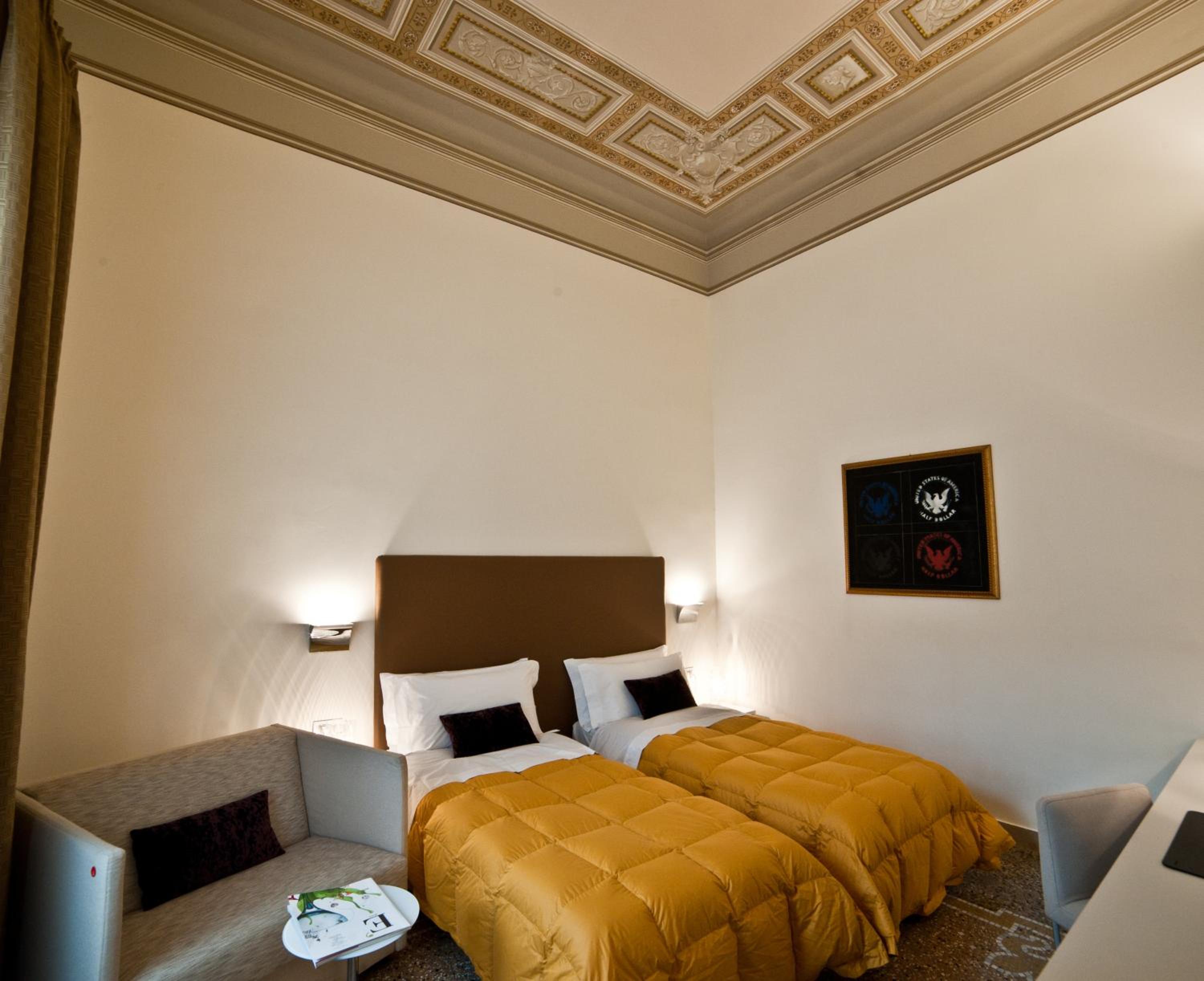 Triple Room - Photo 35
