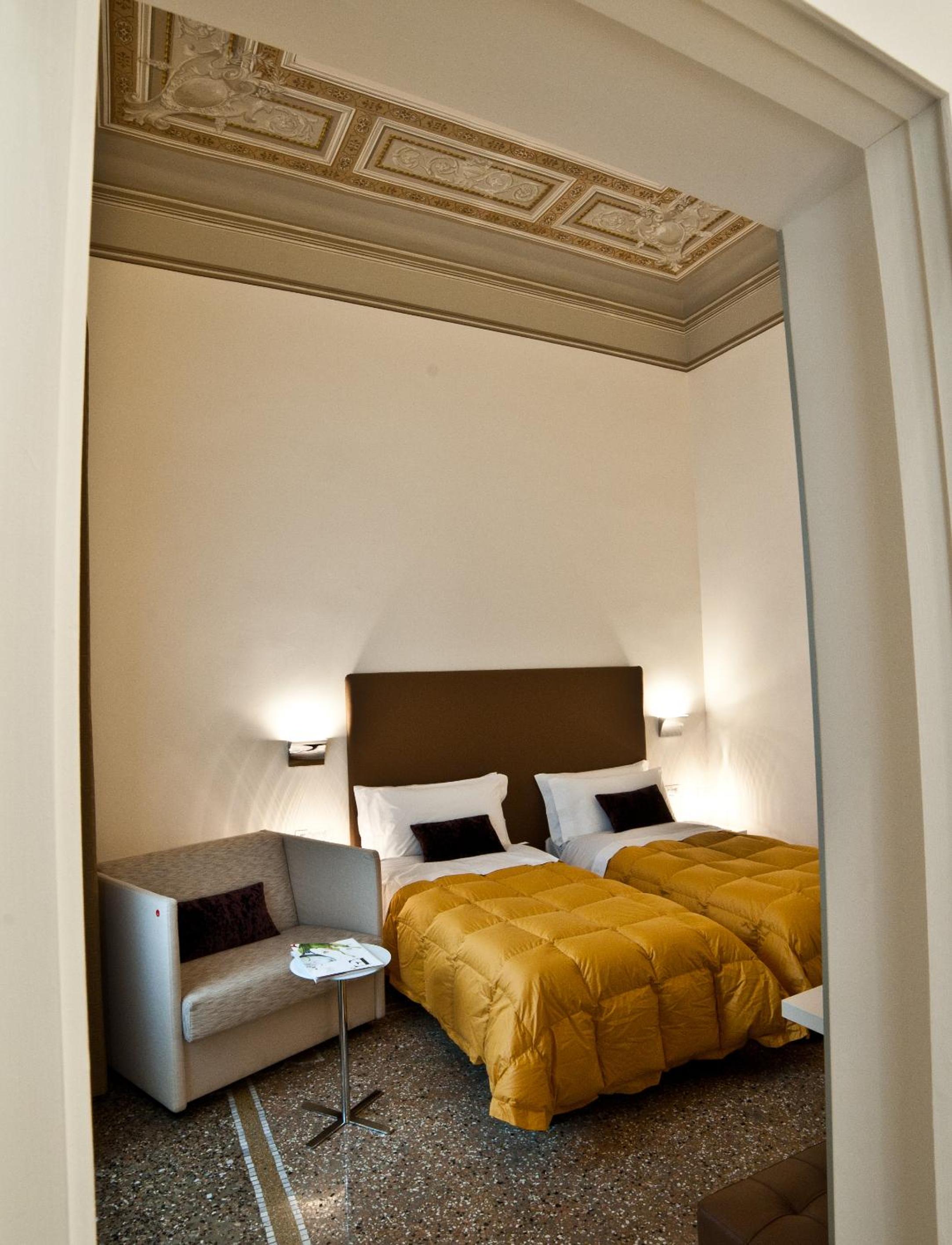 Triple Room - Photo 34