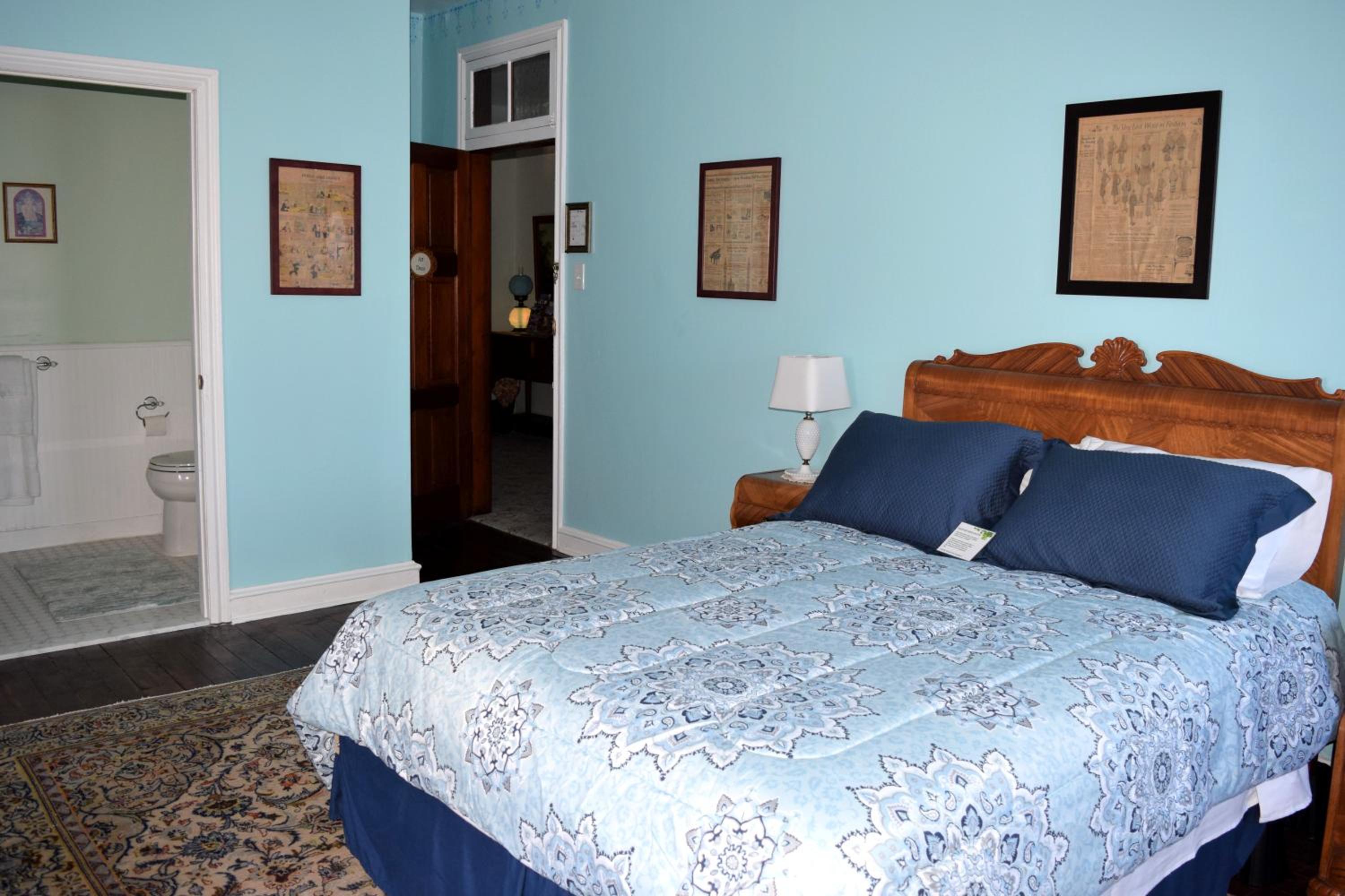 Deluxe Queen Room photo 2