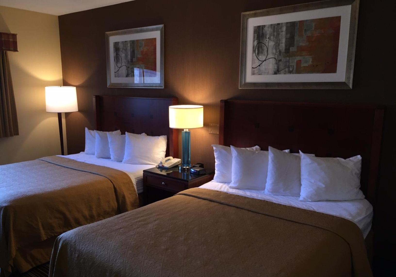 Queen Room with Two Queen Beds - Accessible/Non-Smoking  - Photo 2