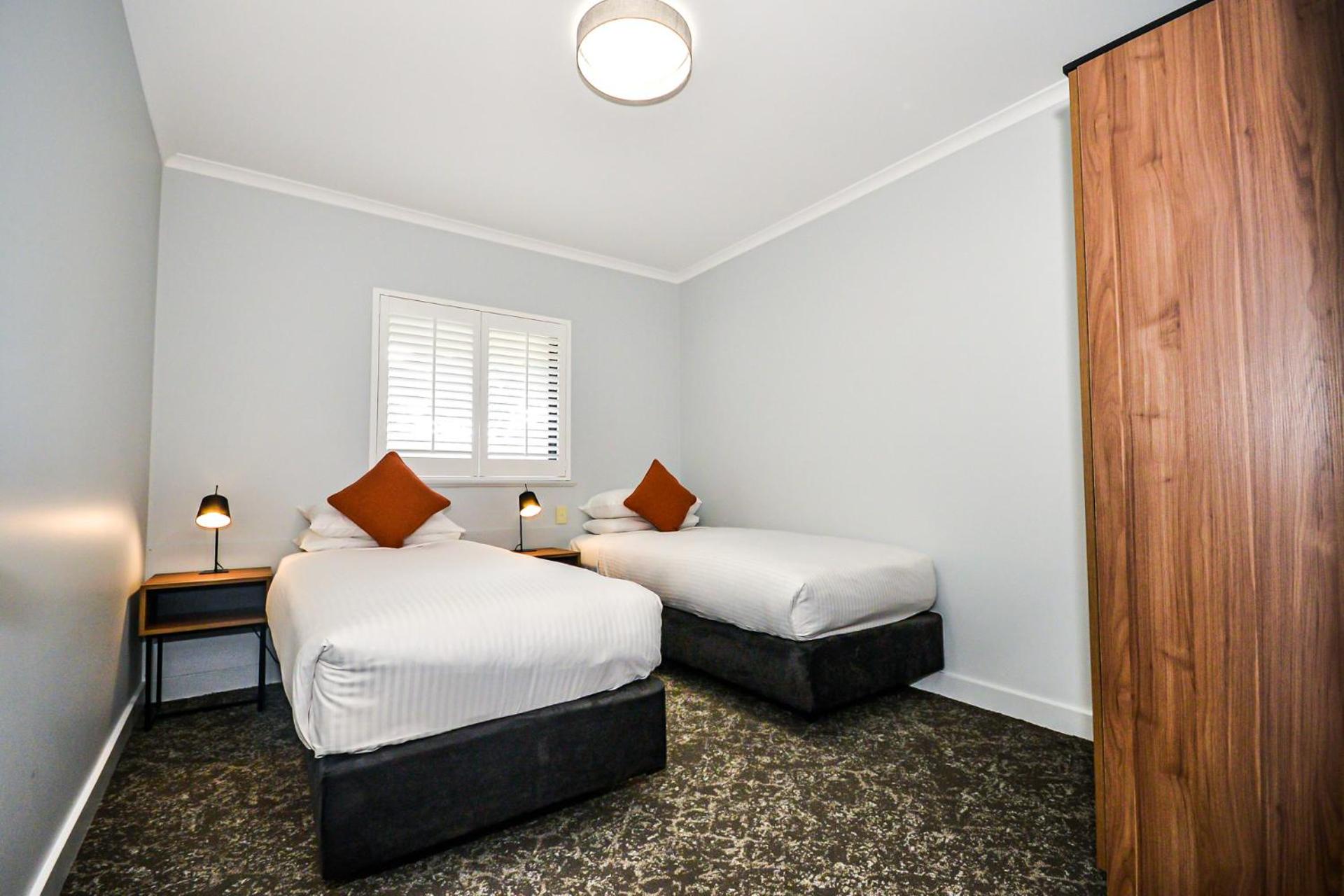 Two-Bedroom Apartment - Photo 4