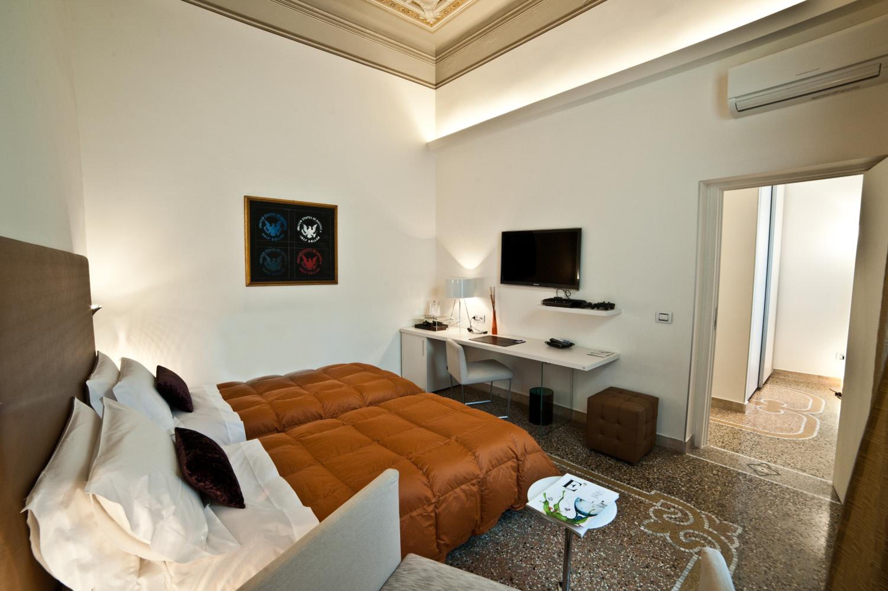 Triple Room - Photo 32