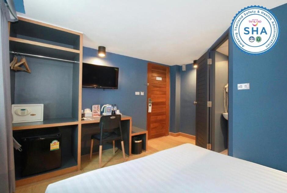 Standard Double or Twin Room photo 2