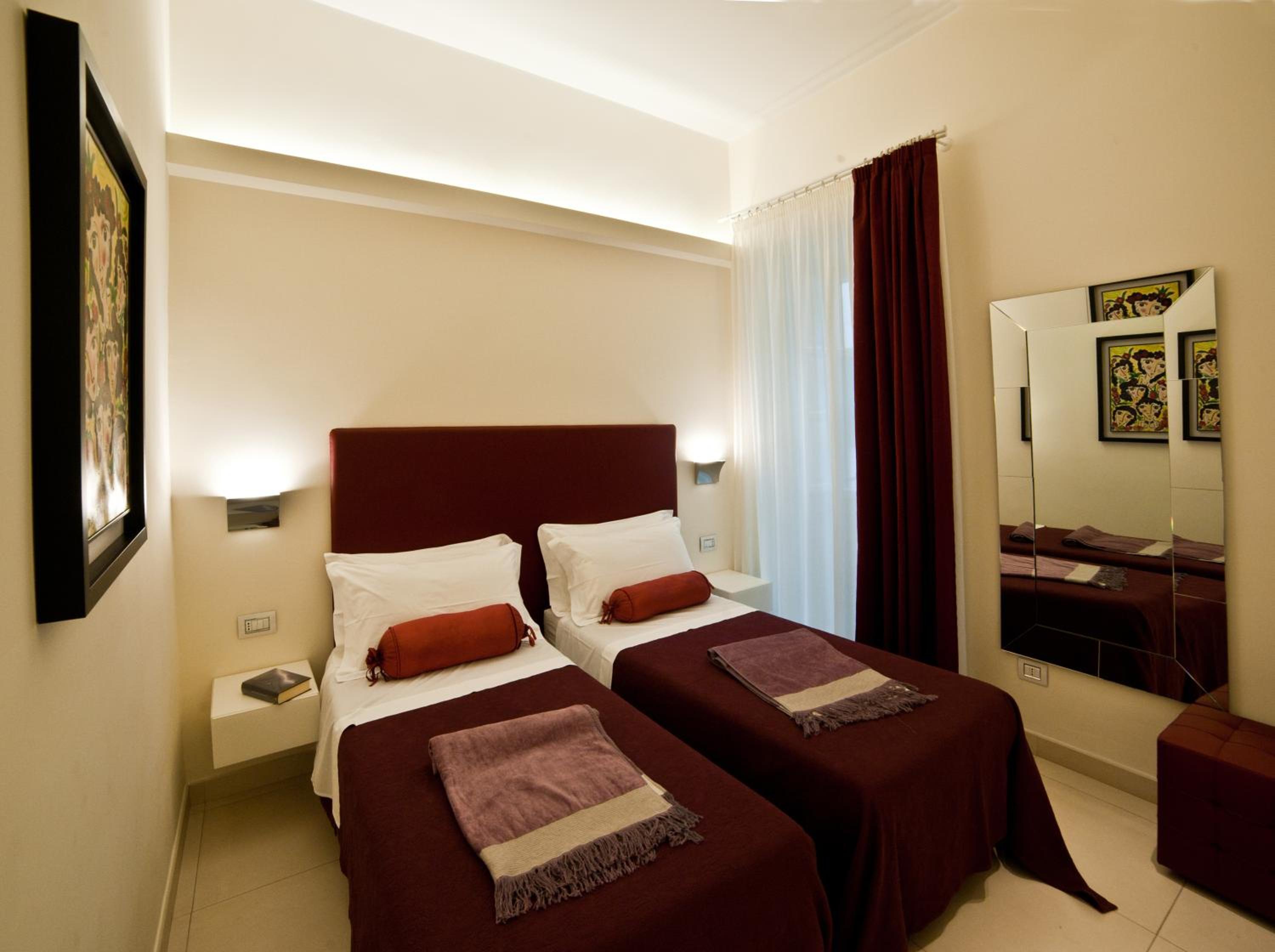 Deluxe Double or Twin Room - Photo 3