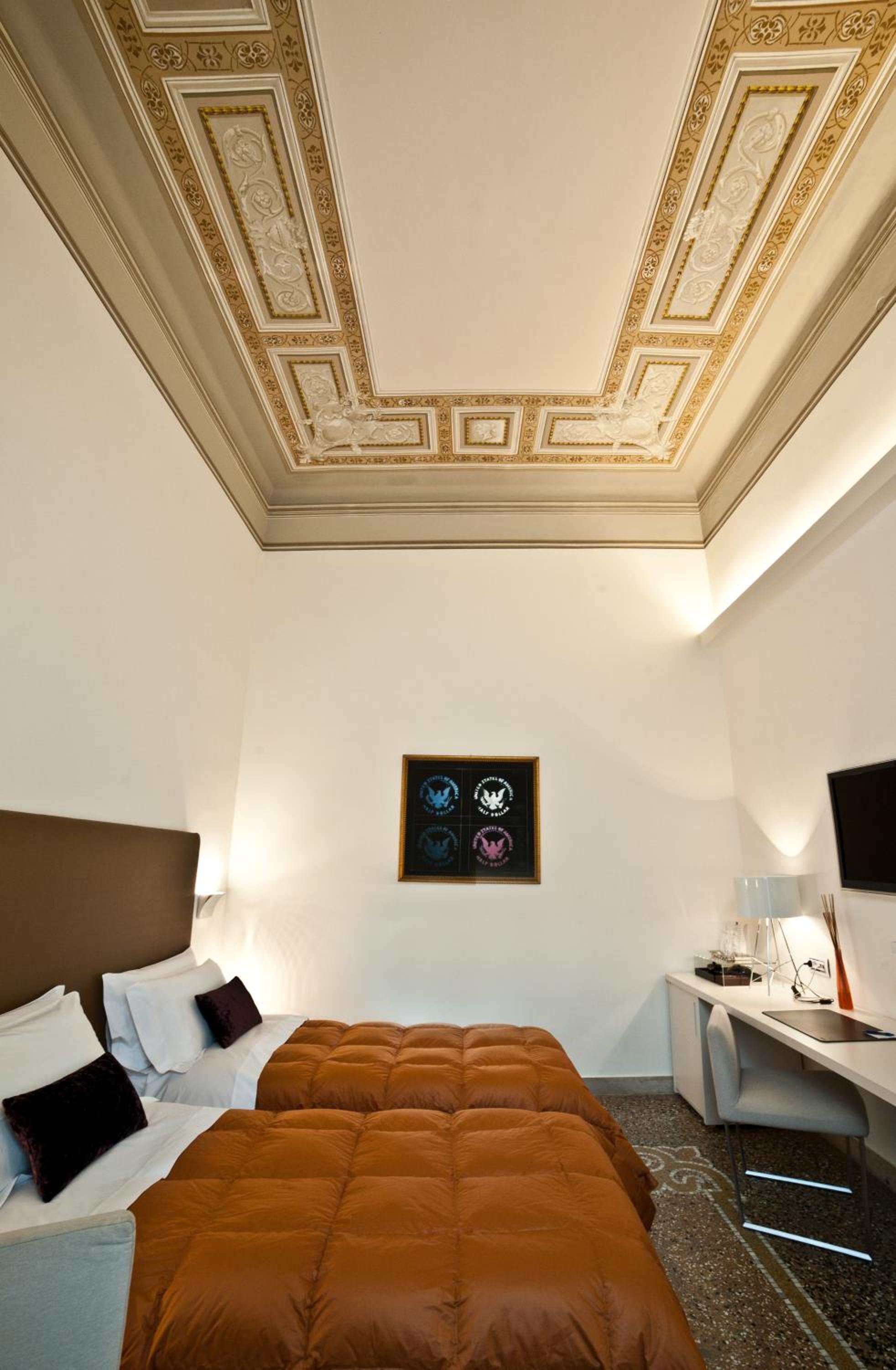 Triple Room - Photo 8