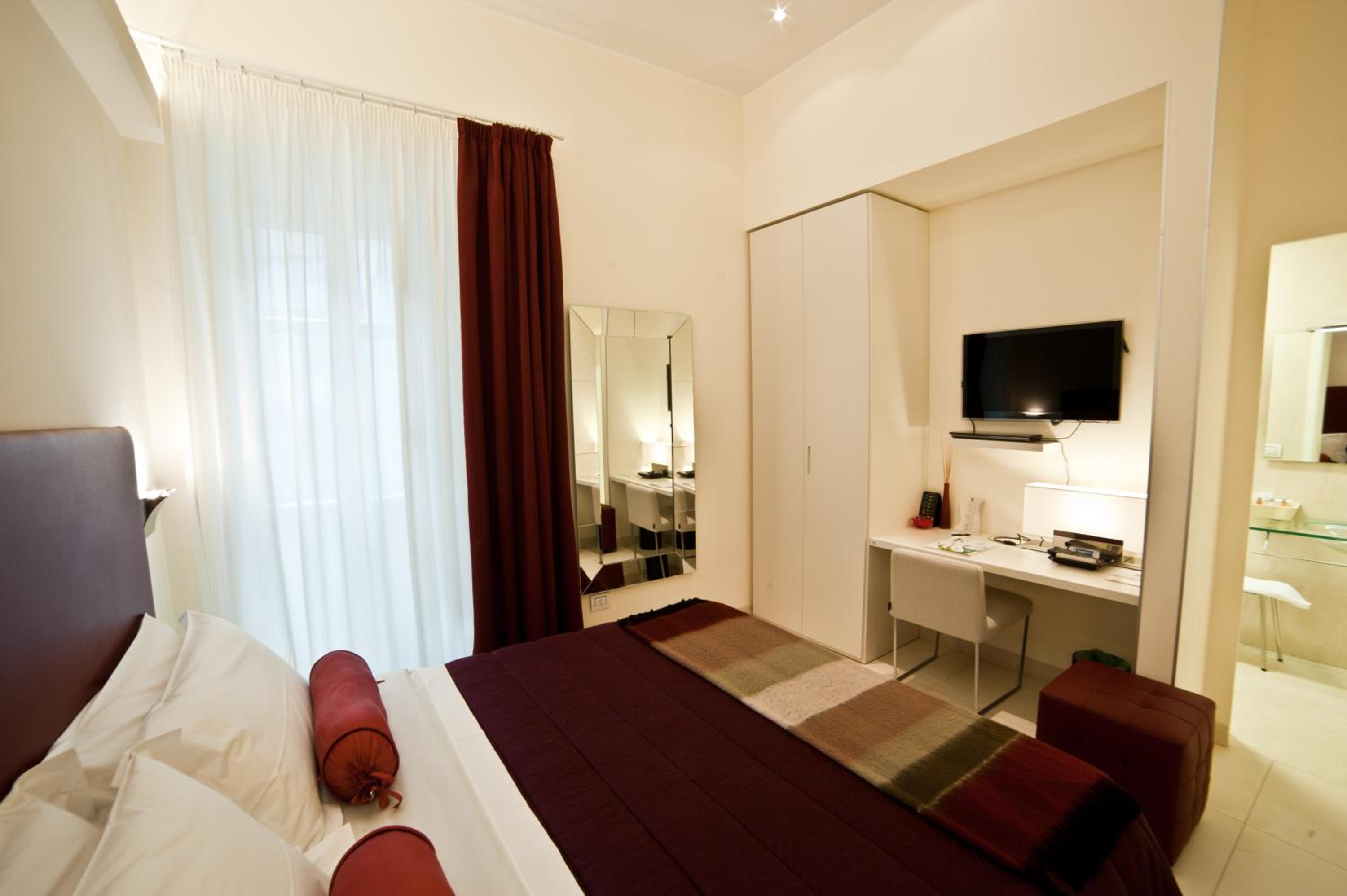 Deluxe Double or Twin Room - Photo 20