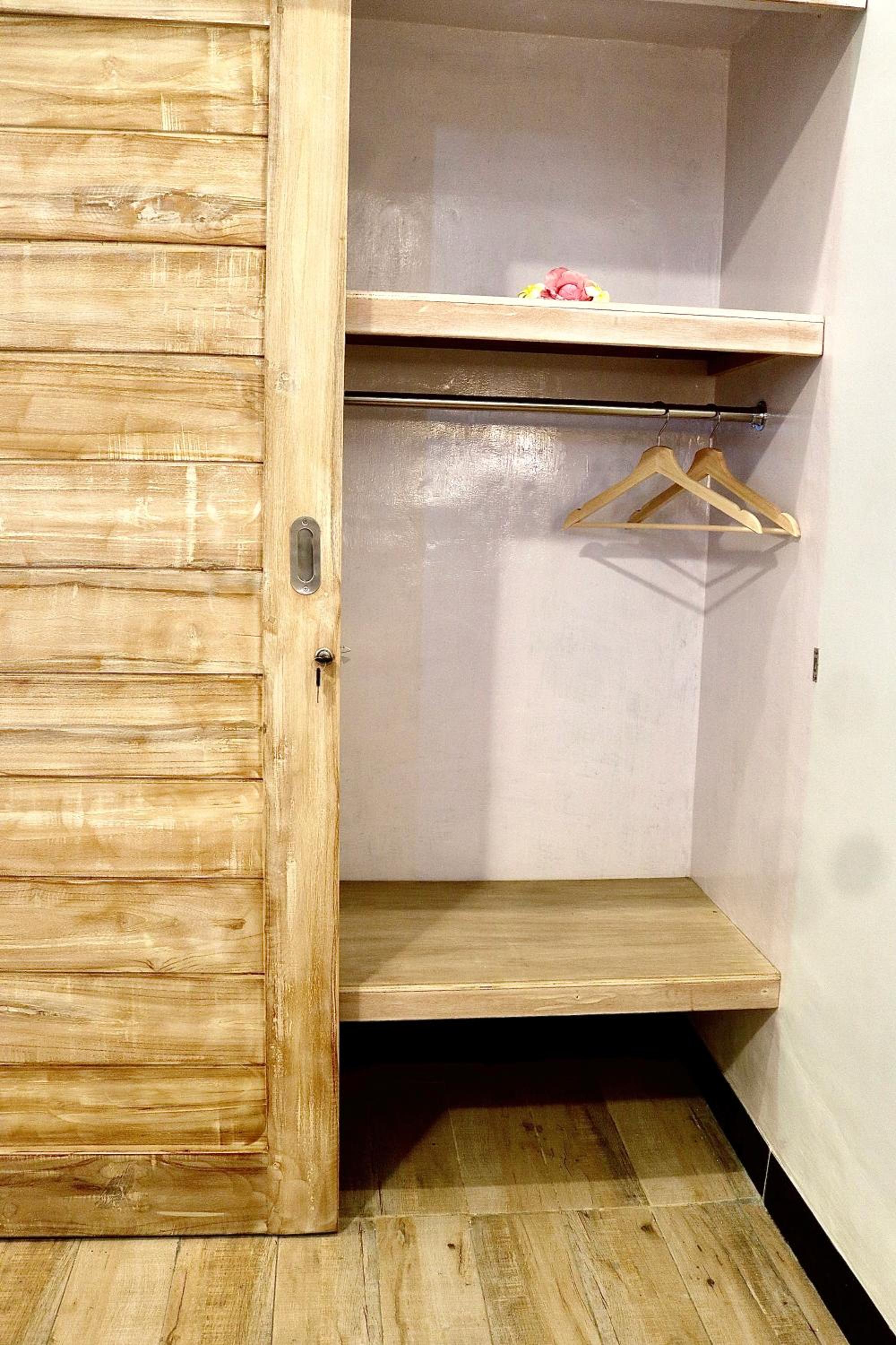 Double Room with Balcony - Photo 4