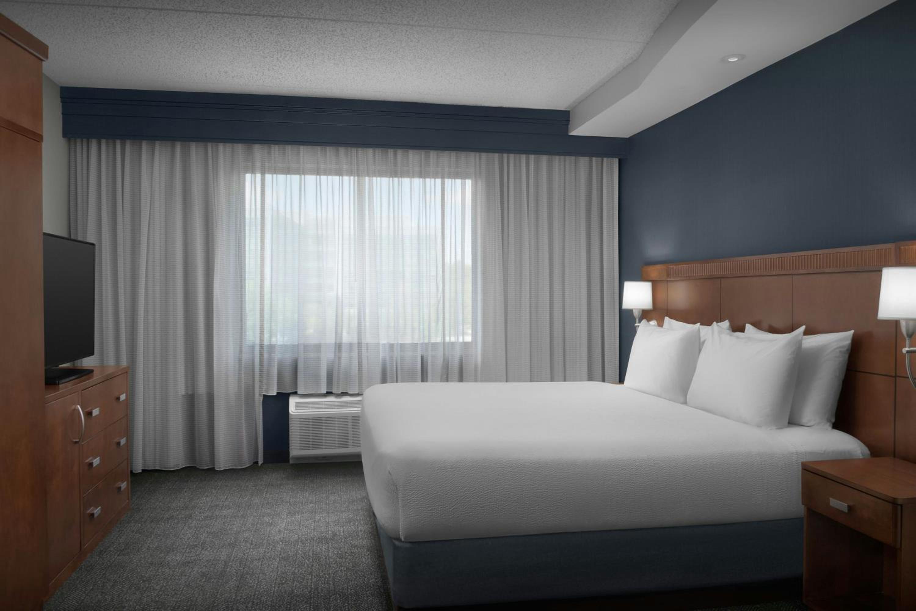 Studio with King Bed and Sofa Bed