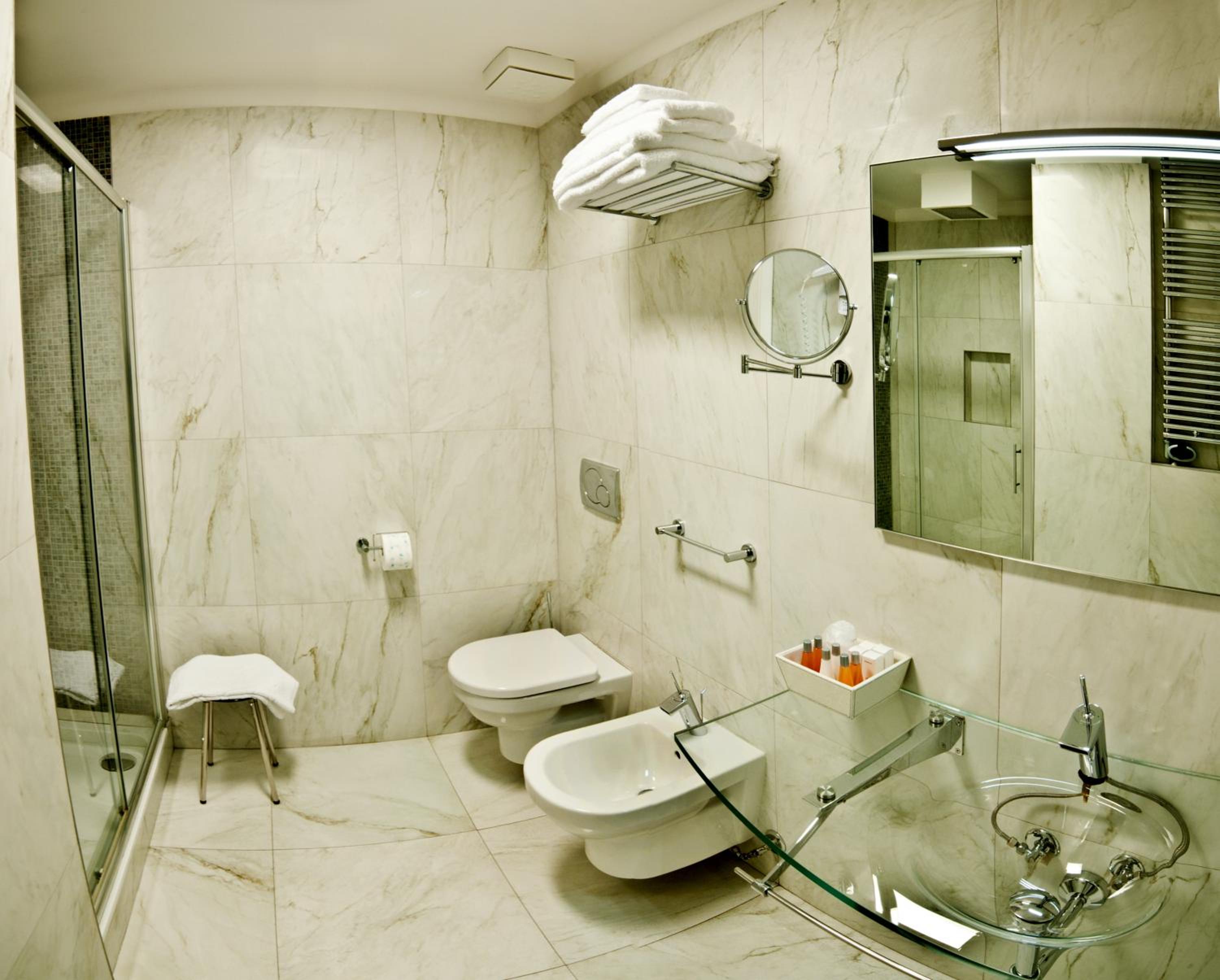 Triple Room - Photo 16