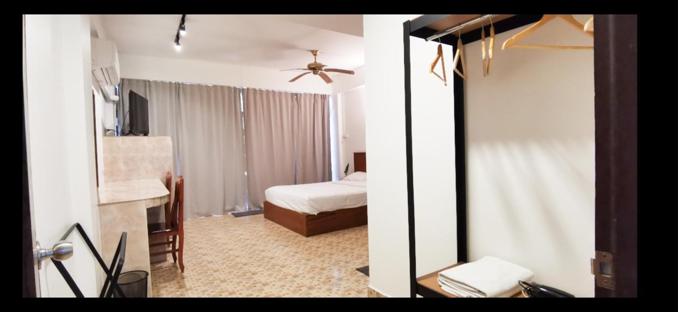Double Room with Balcony - Photo 22