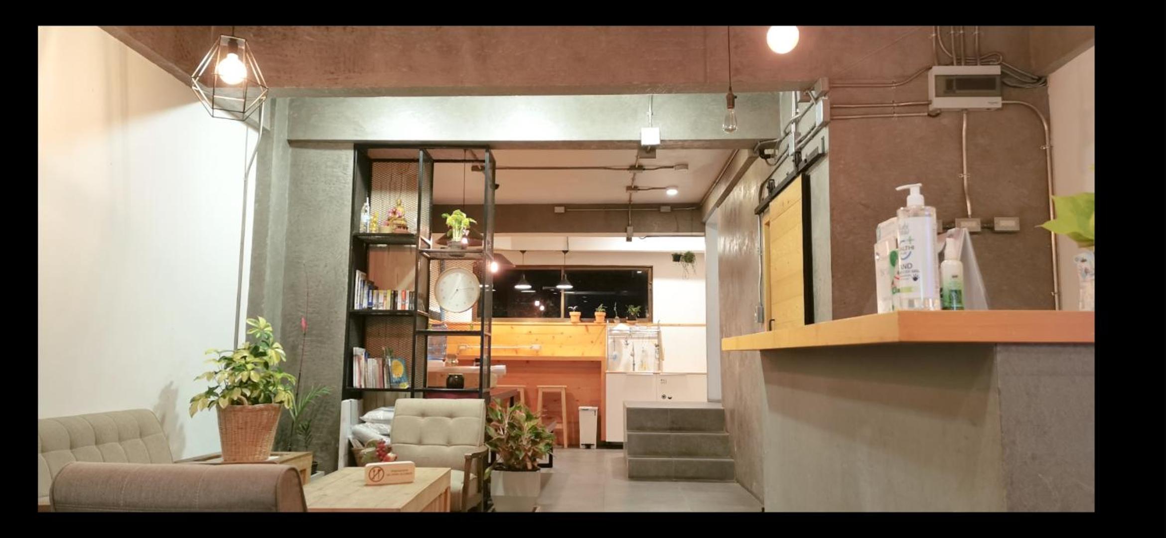 Double Room with Balcony - Photo 17