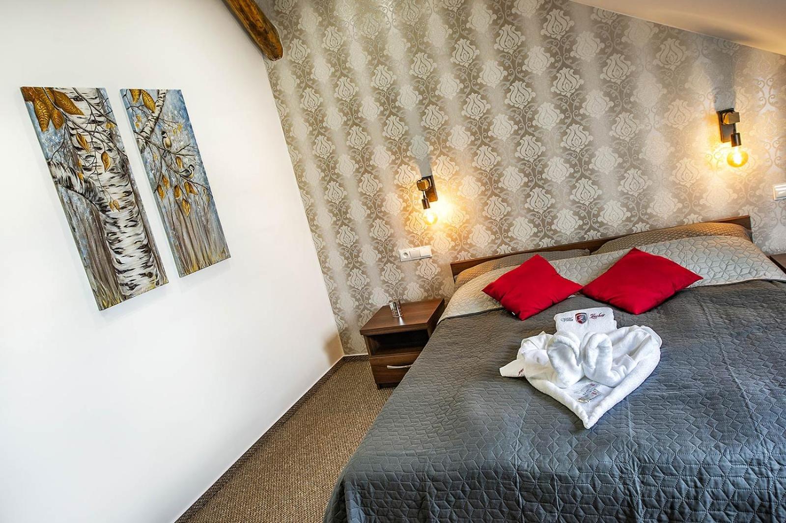 Double Room with Private Bathroom - Photo 6