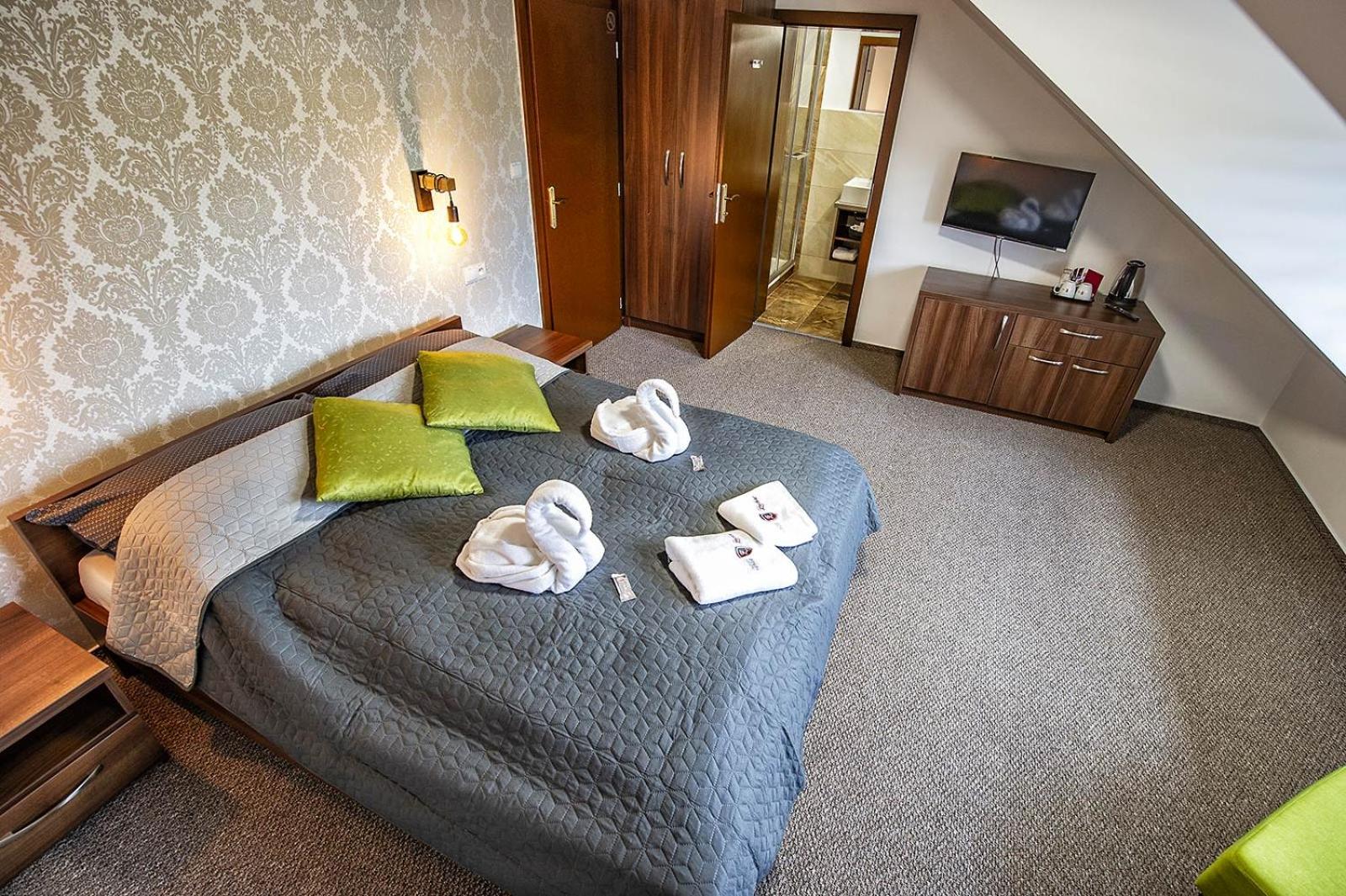 Double Room with Private Bathroom photo 1