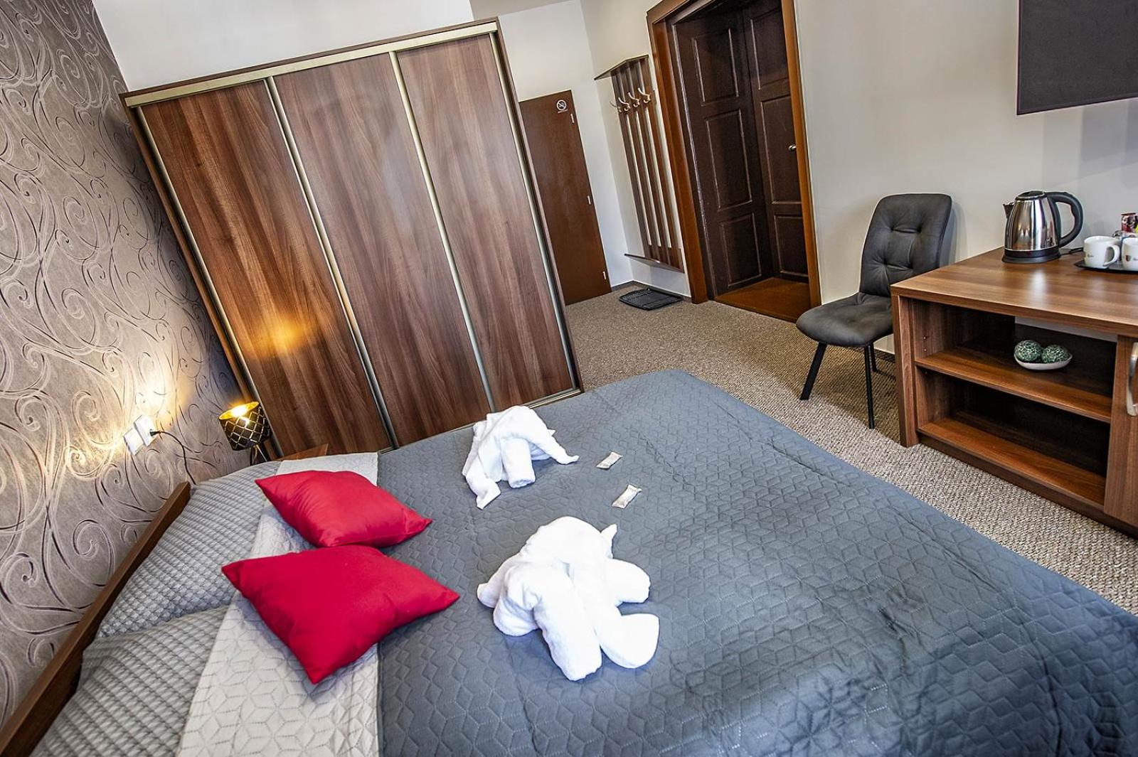 Double Room with Private Bathroom photo 2