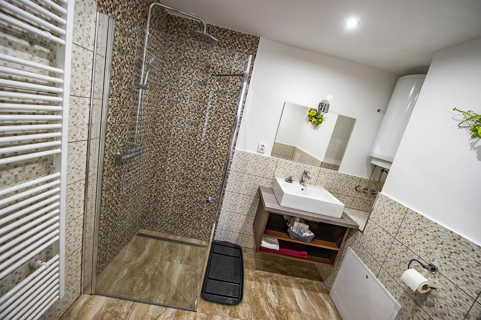 Double Room with Private Bathroom photo 2